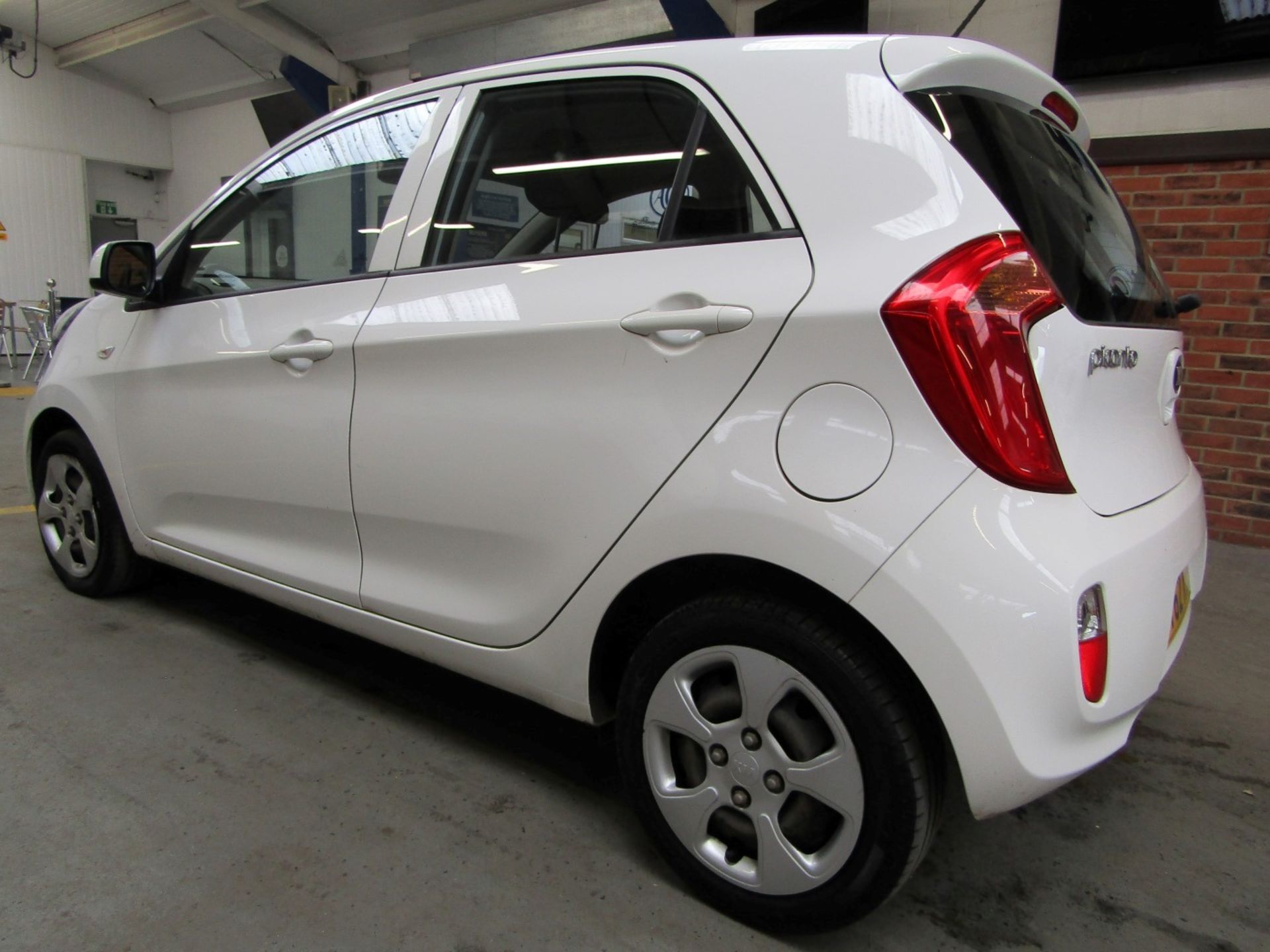 62 12 Kia Picanto 1 Air - Image 19 of 21