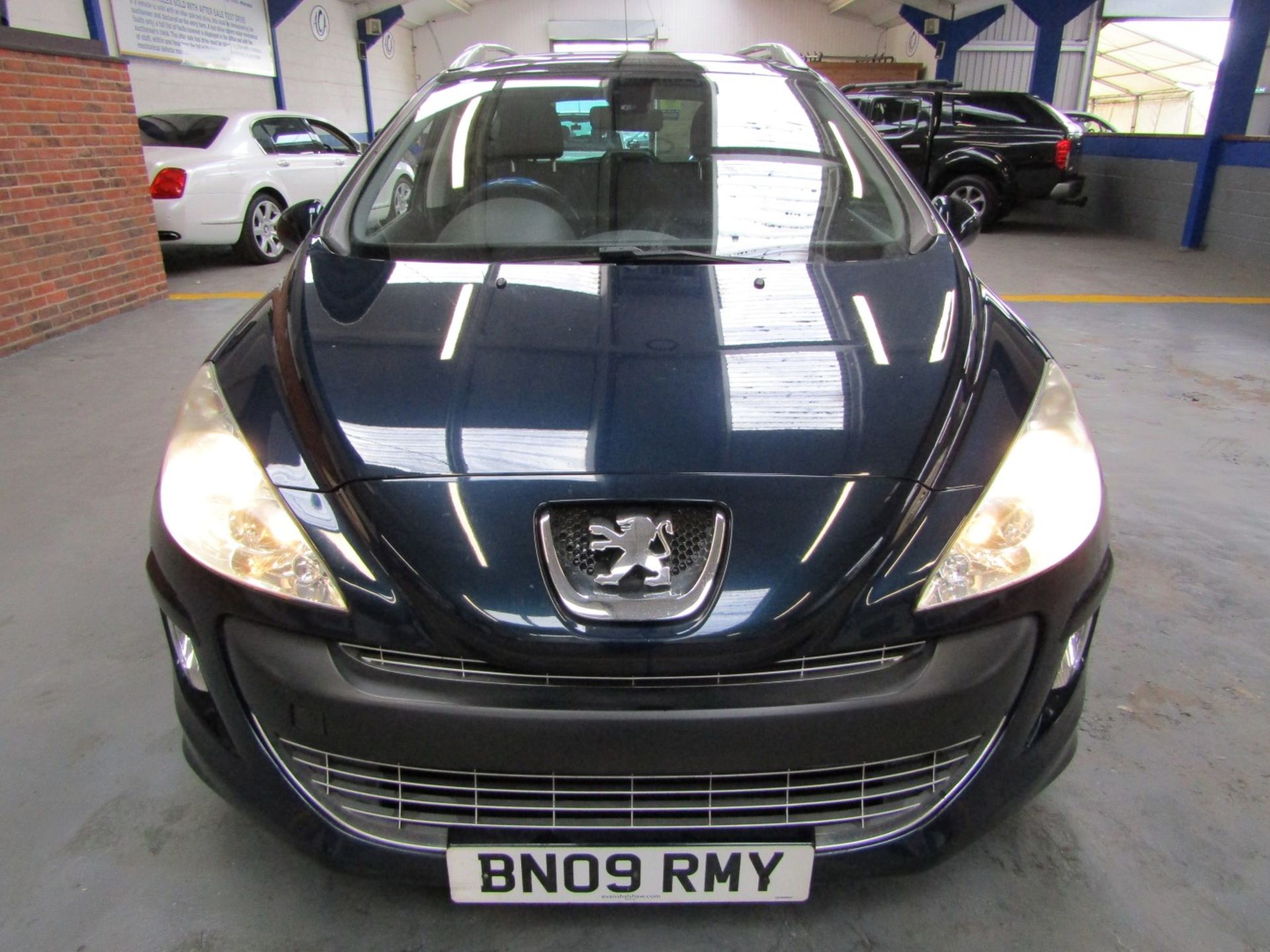 09 09 Peugeot 308 sport SW HDI 110 - Image 2 of 28