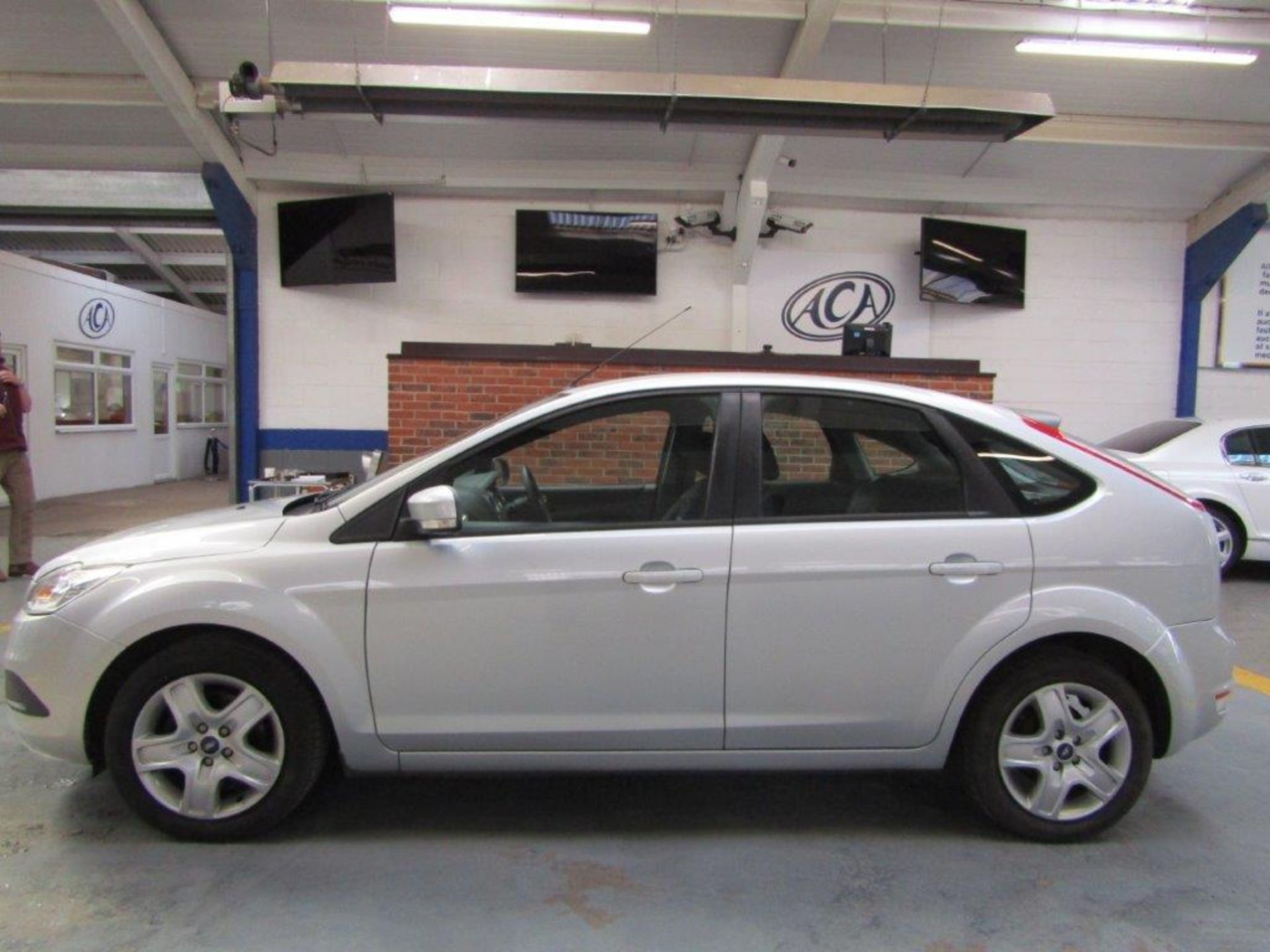 10 10 Ford Focus Style 100 - Image 25 of 25