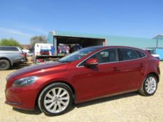 63 13 Volvo V40 SE Lux Nav D2