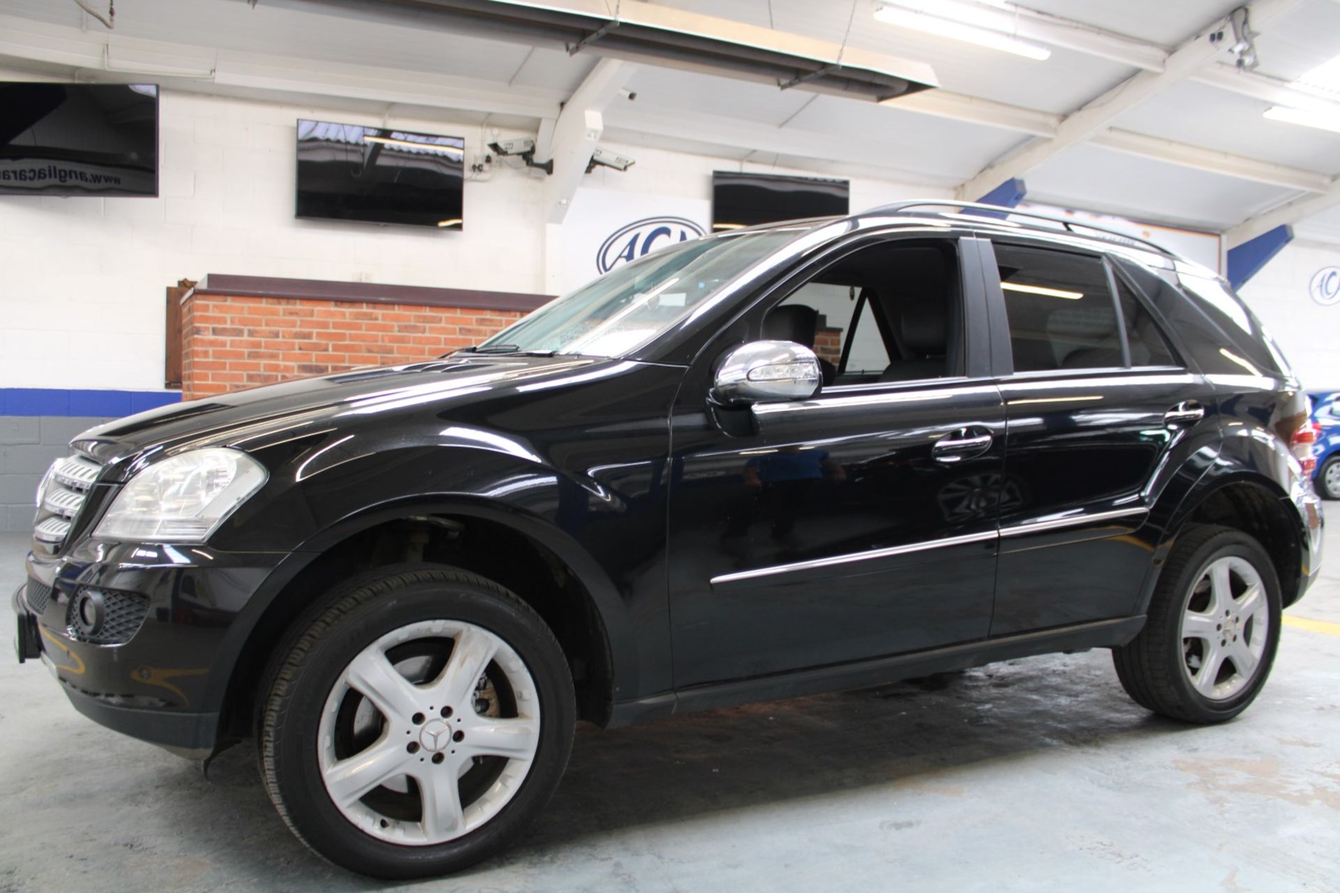 57 07 Mercedes ML320 CDI Sport A