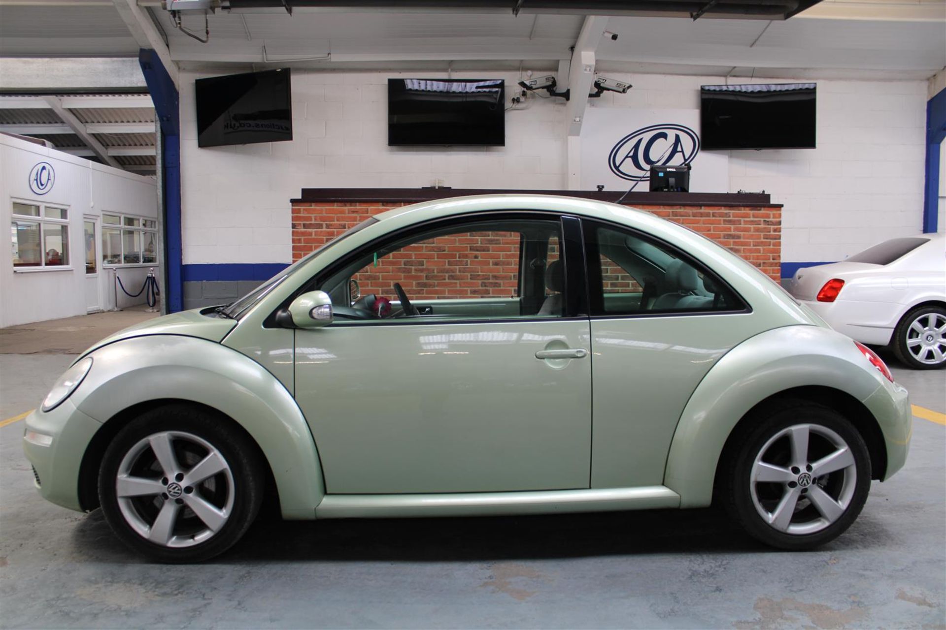 57 07 VW Beetle TDI - Image 31 of 32