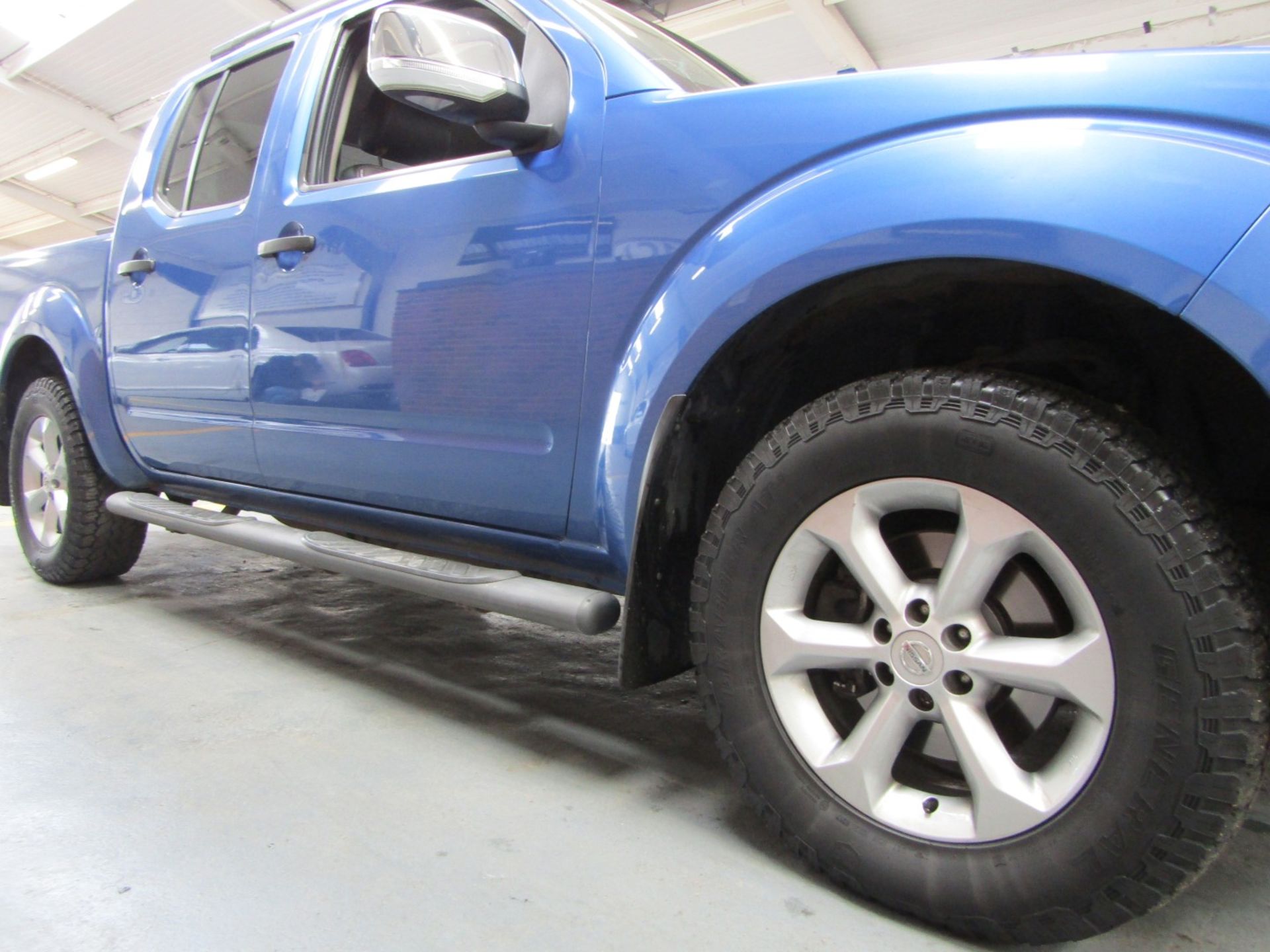 12 12 Nissan Navara Tekna DCI - Image 30 of 36