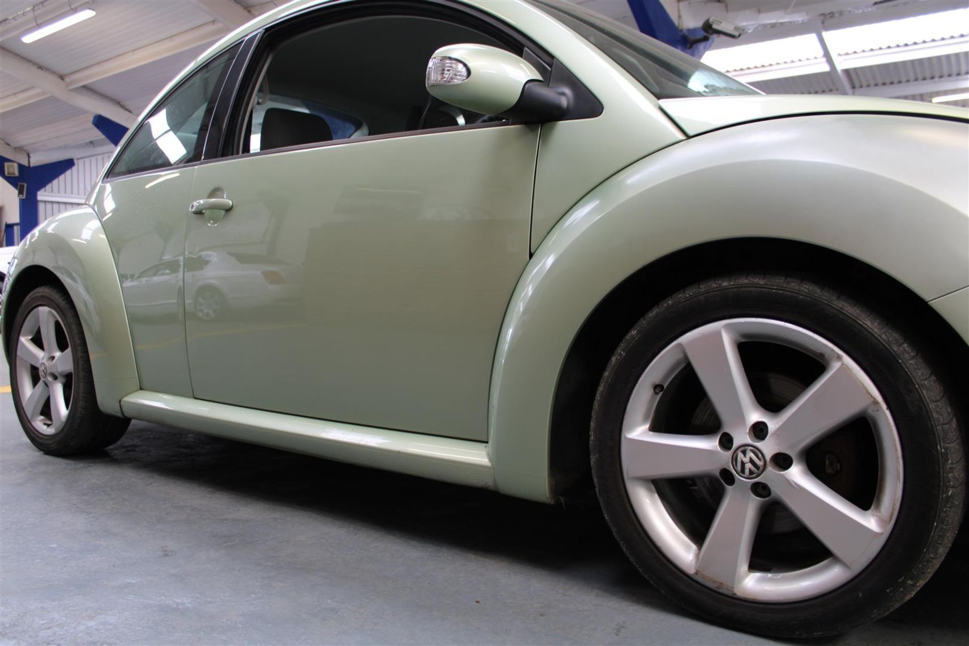 57 07 VW Beetle TDI - Image 24 of 32