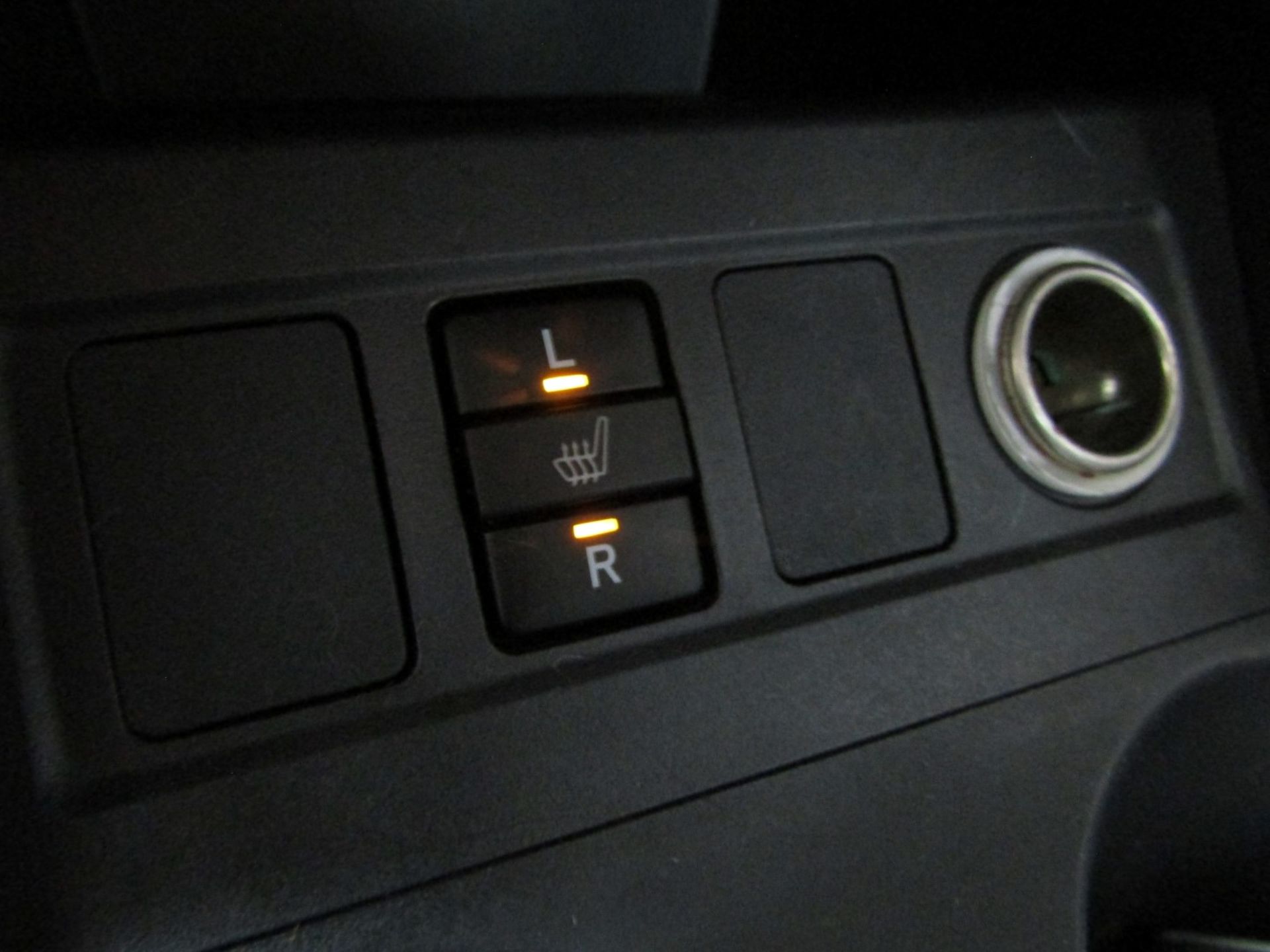 57 07 Toyota Rav 4 XT5 D-4D - Image 6 of 30