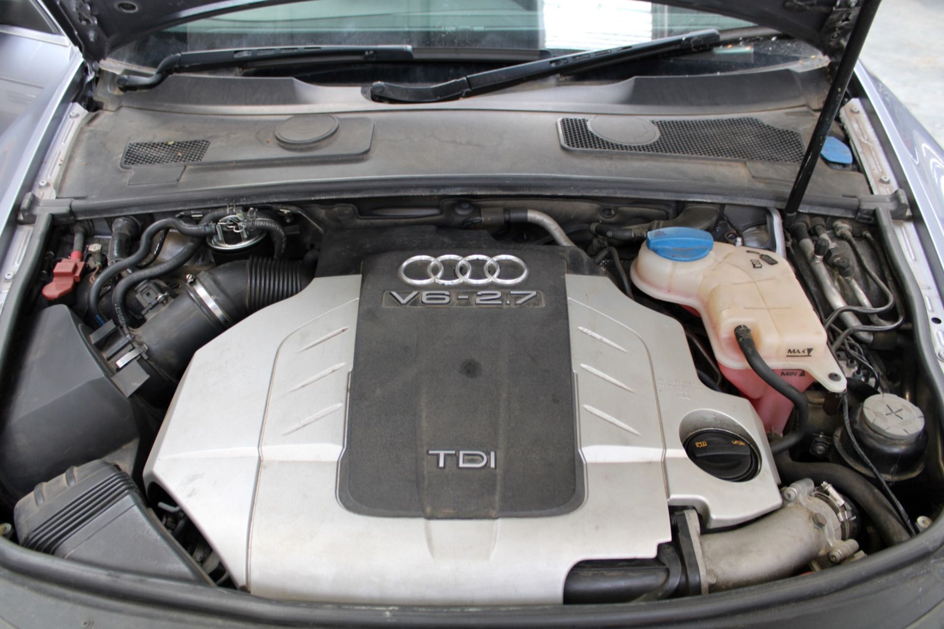 57 07 Audi A6 SE TDI Auto - Image 10 of 35