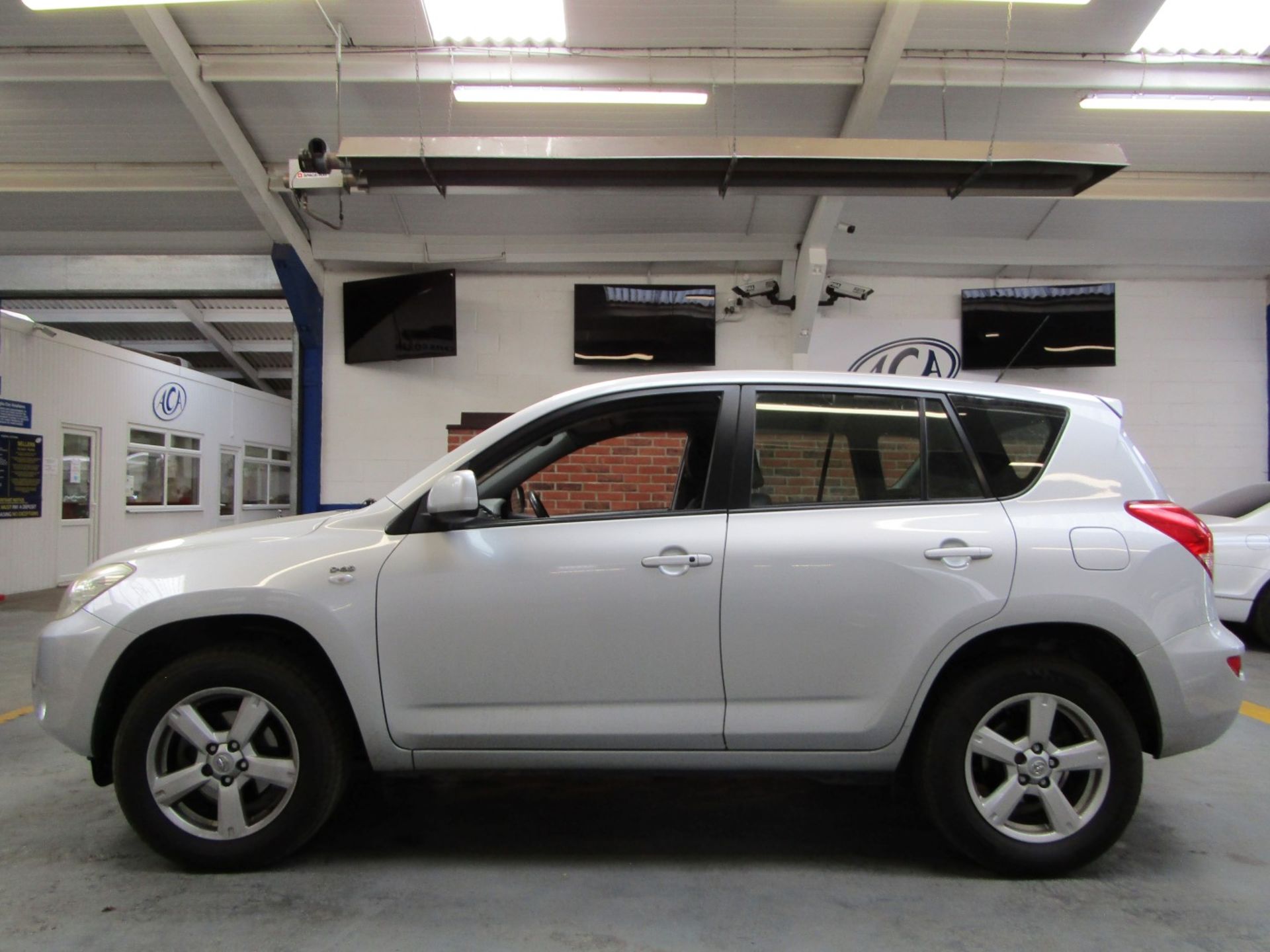 57 07 Toyota Rav 4 XT5 D-4D - Image 30 of 30