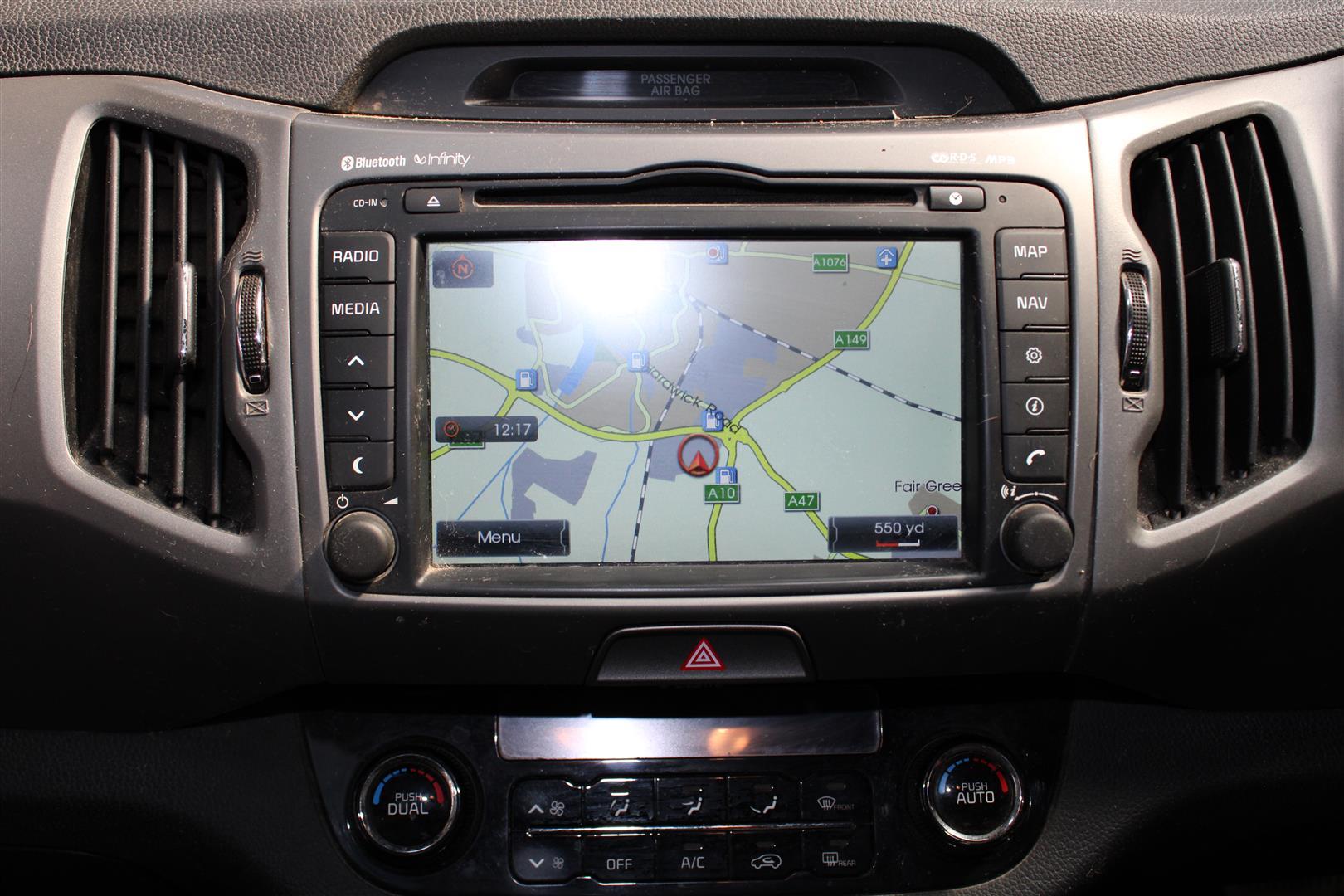 64 14 Kia Sportage KX-3 Sat nav CRD - Image 7 of 29