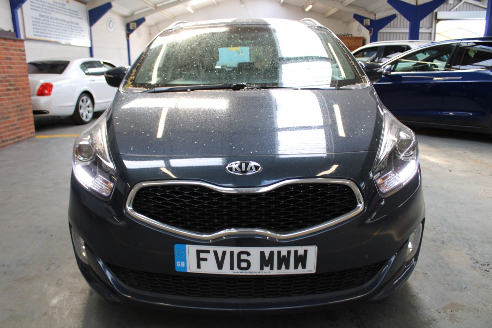 16 16 Kia Carens 2 CRDI ISG - Image 2 of 35