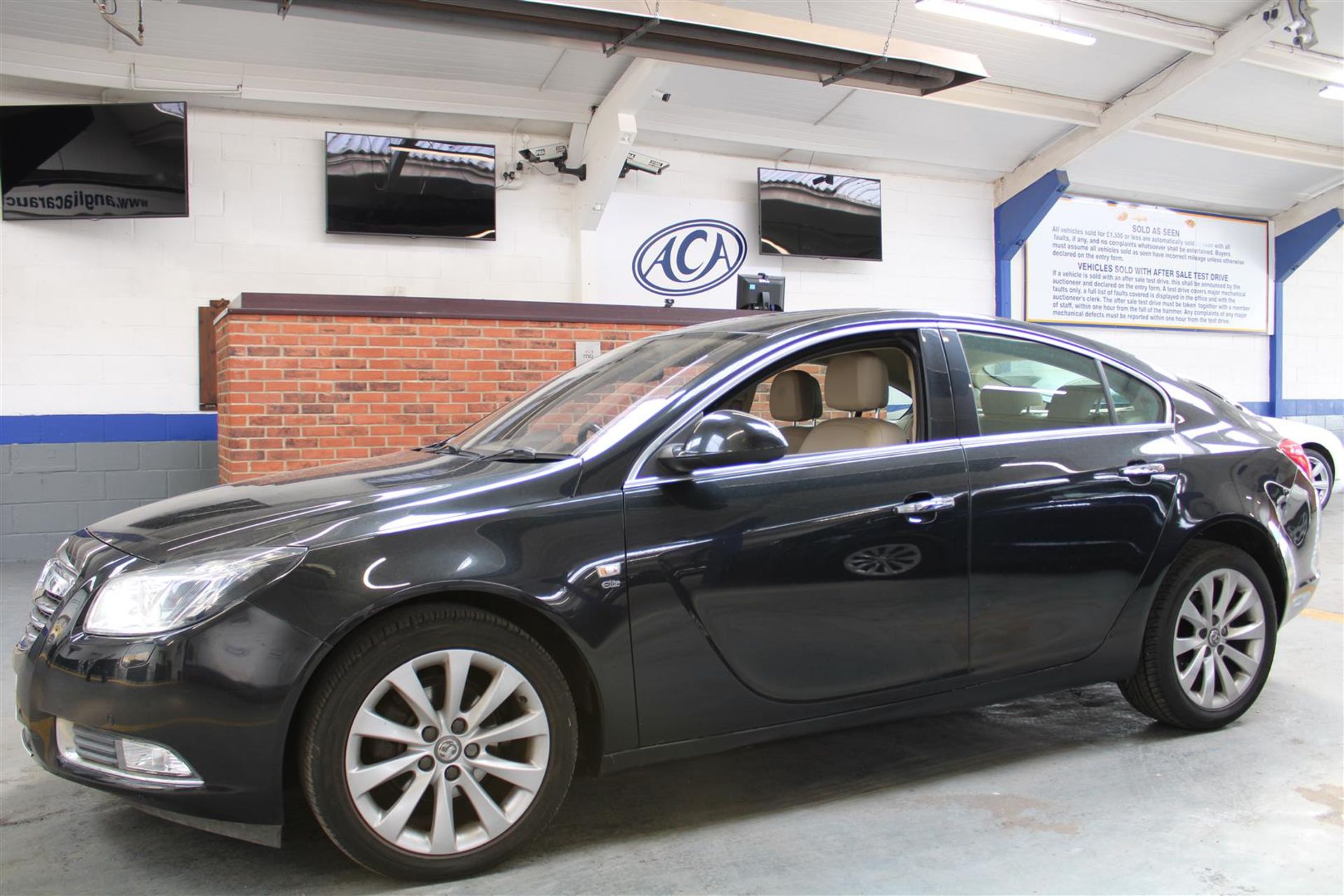 13 13 Vauxhall Insignia Elite Nav CD