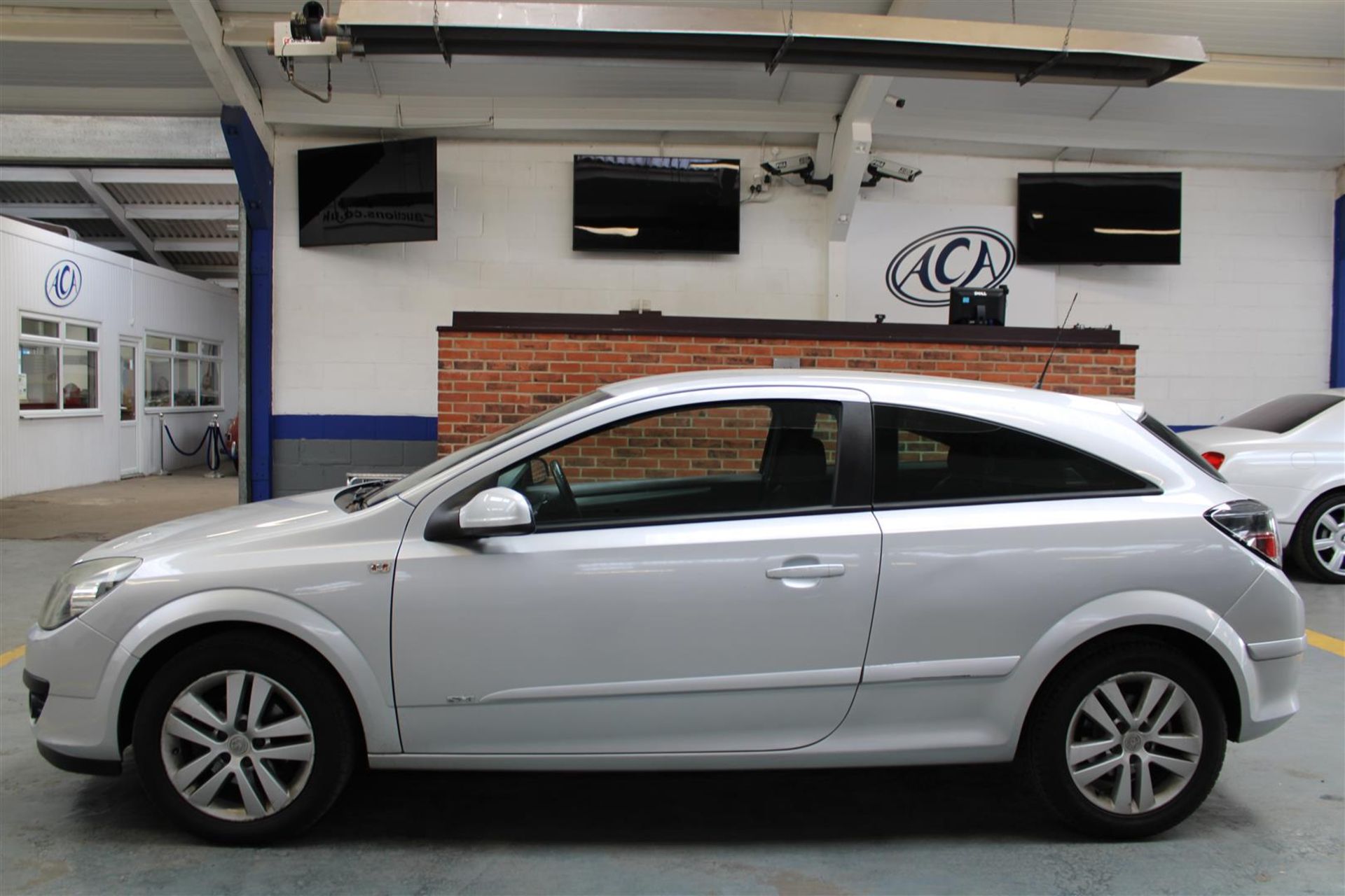 08 08 Vauxhall Astra SXI - Image 2 of 23