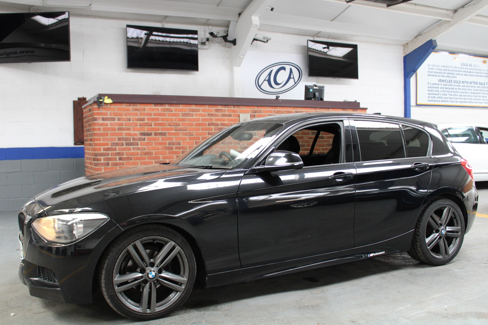 12 12 BMW 118D M Sport