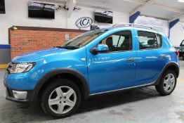 14 14 Dacia Sandero Stepway Laureate