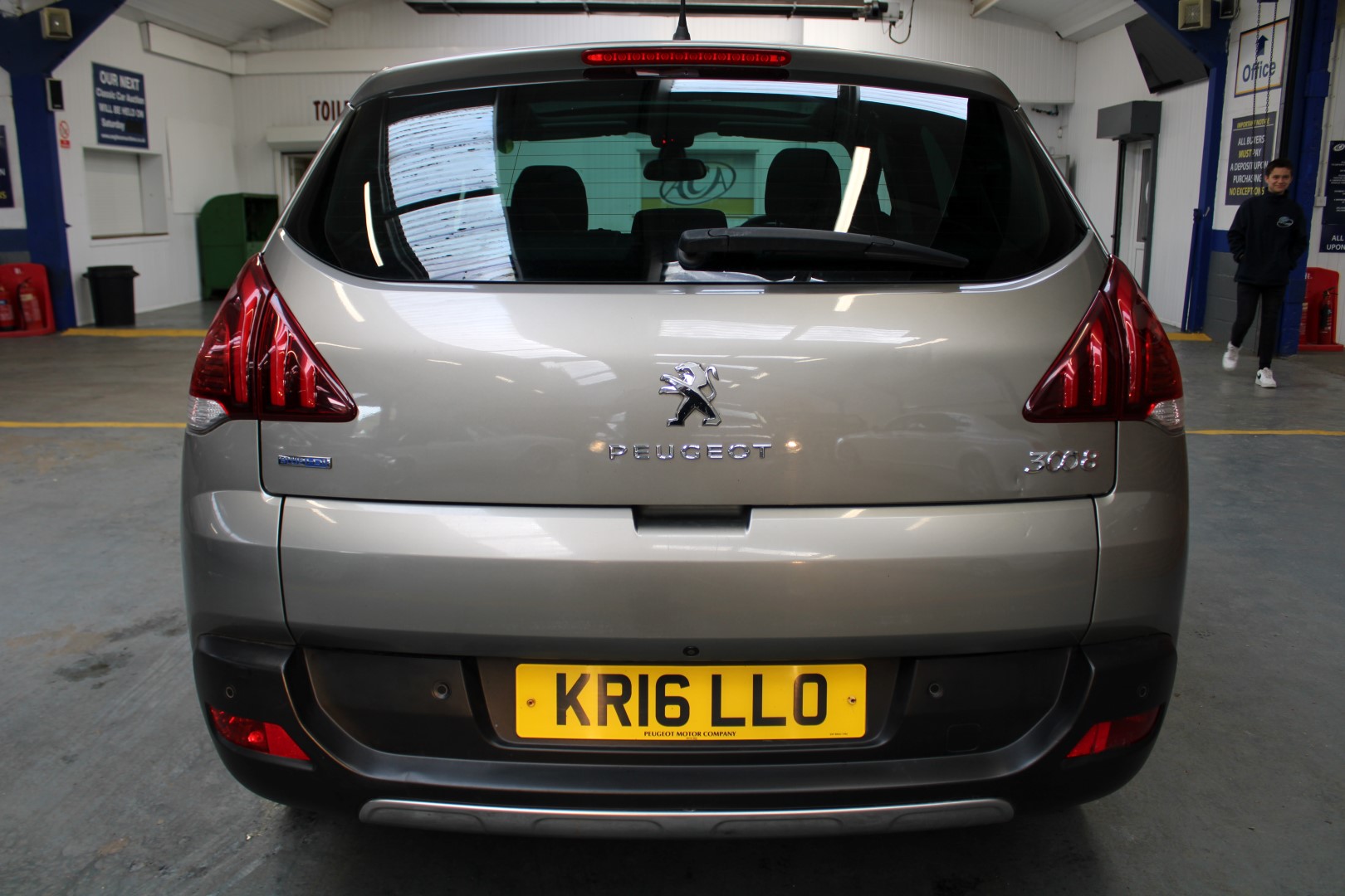 16 16 Peugeot 3008 Allure Blue HDI - Image 31 of 33