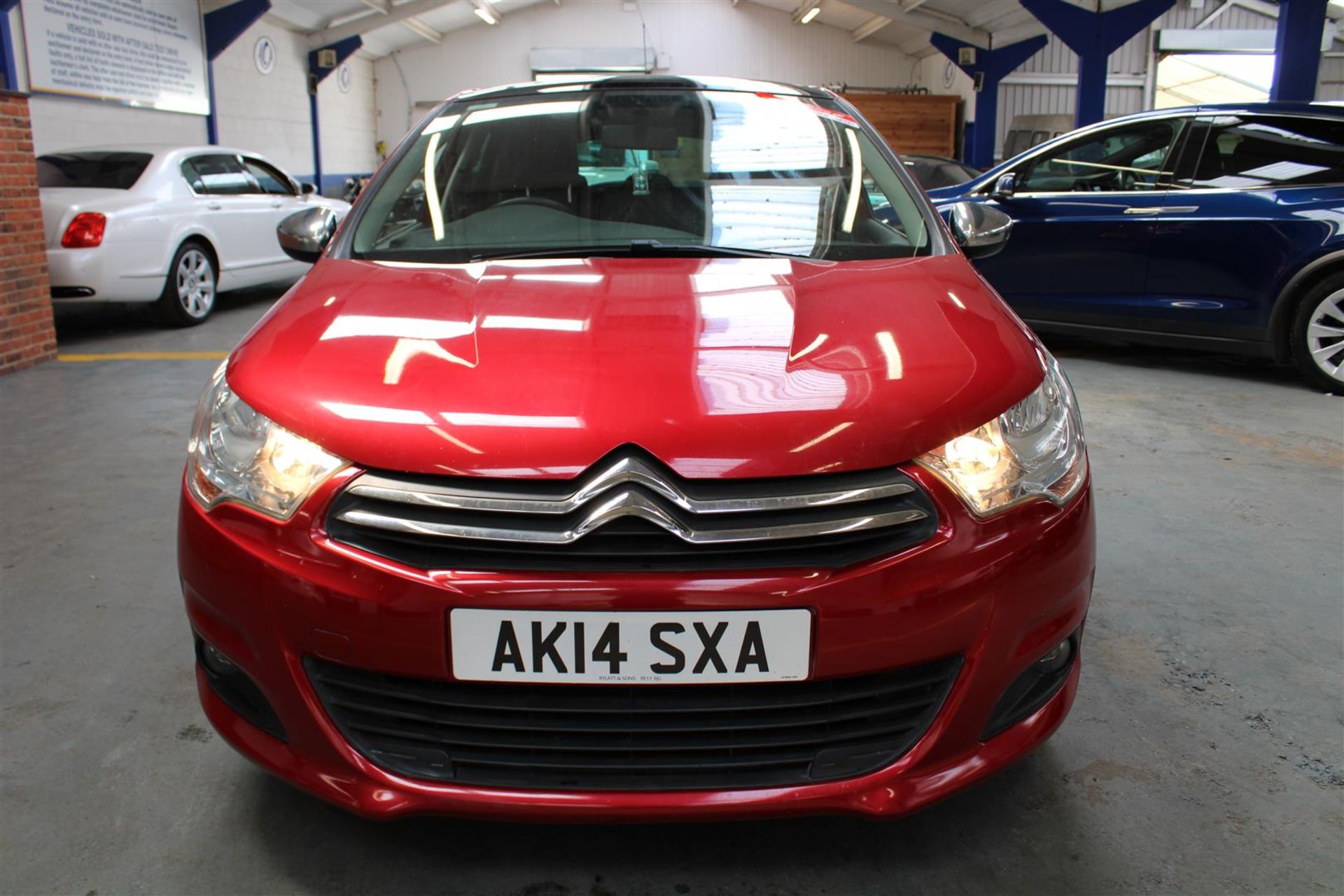 14 14 Citroen C4 Selection HDI - Image 2 of 34