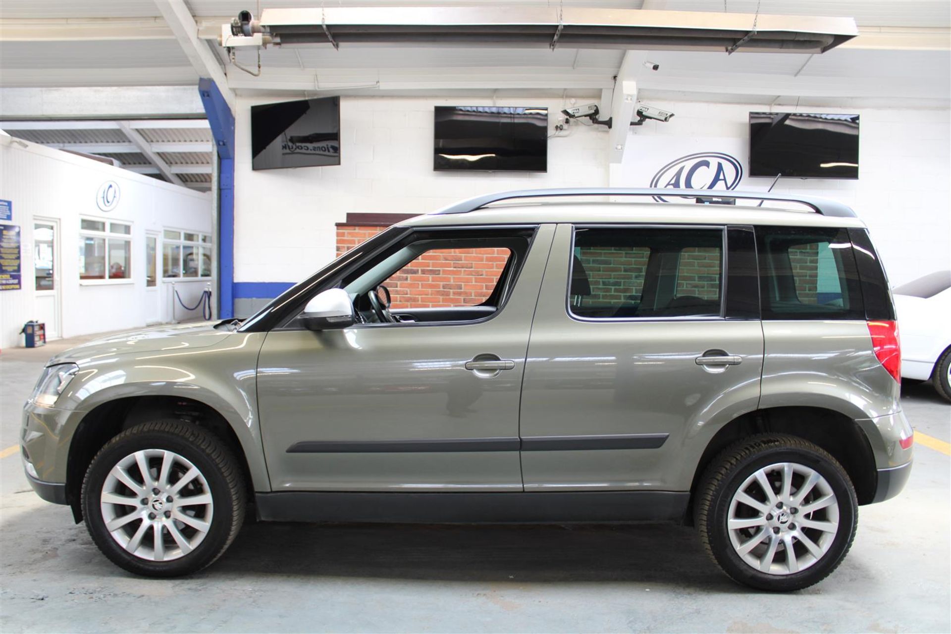 65 15 Skoda Yeti Outdoor SE TDI SCR - Image 29 of 29