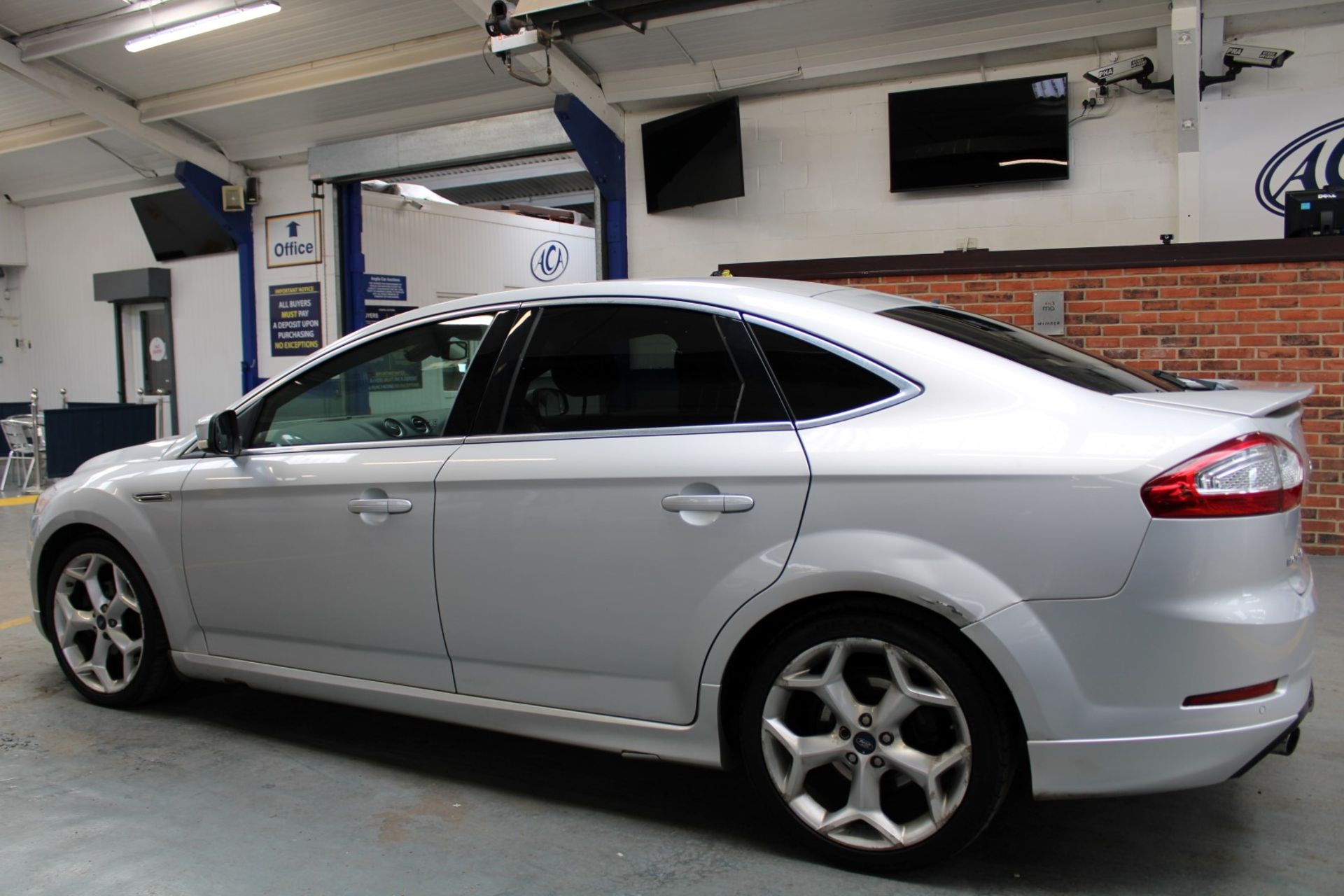 61 11 Ford Mondeo Titanium X Sport T - Image 33 of 34