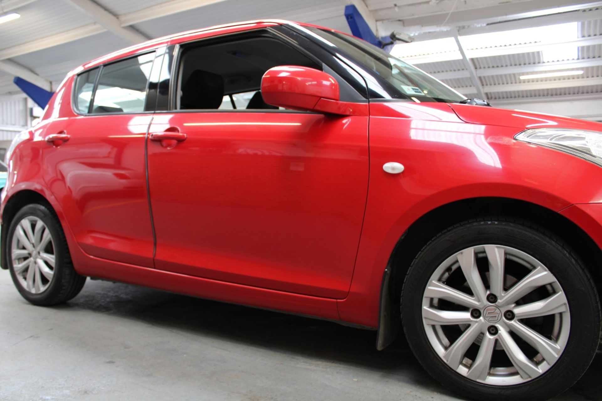 14 14 Suzuki Swift SZ3 - Image 21 of 26