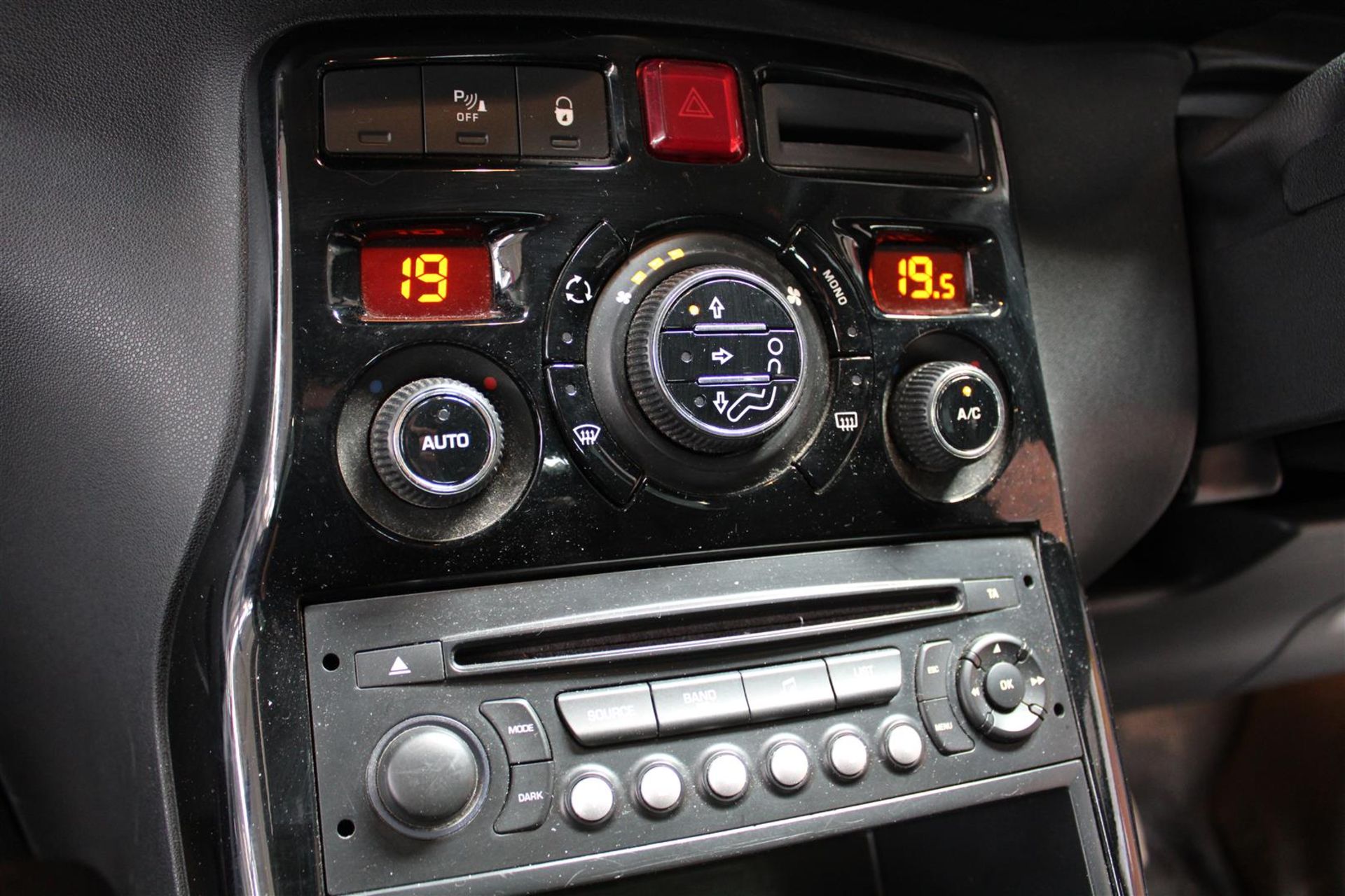 62 12 Citroen C3 Picasso Excl HDI - Image 7 of 29