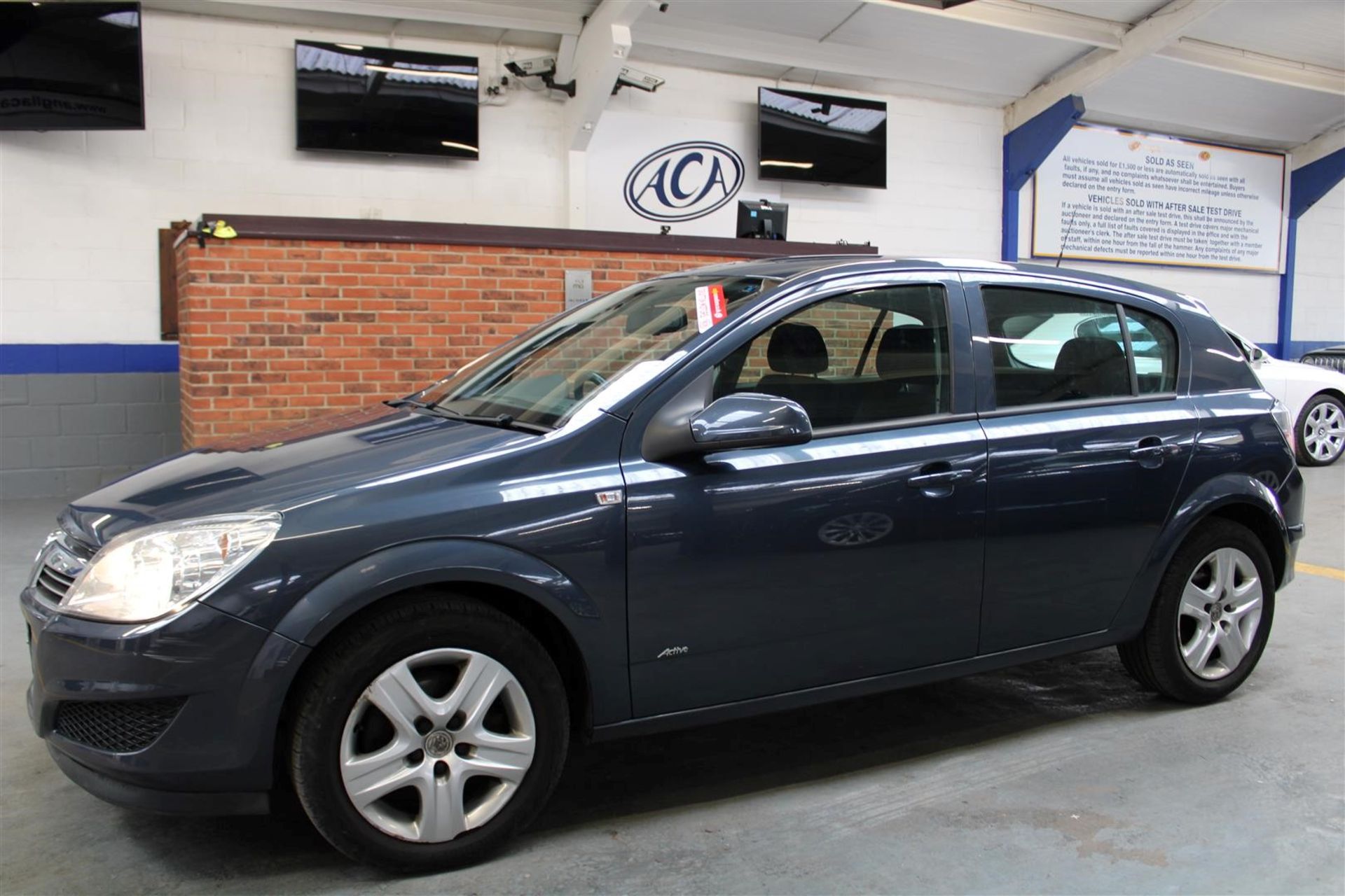 59 09 Vauxhall Astra Active