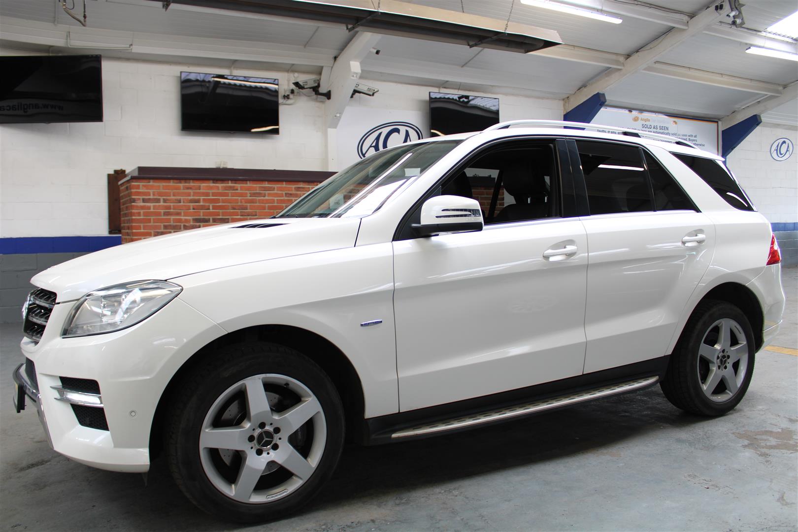 12 12 Mercedes ML350 Sport Bluetec