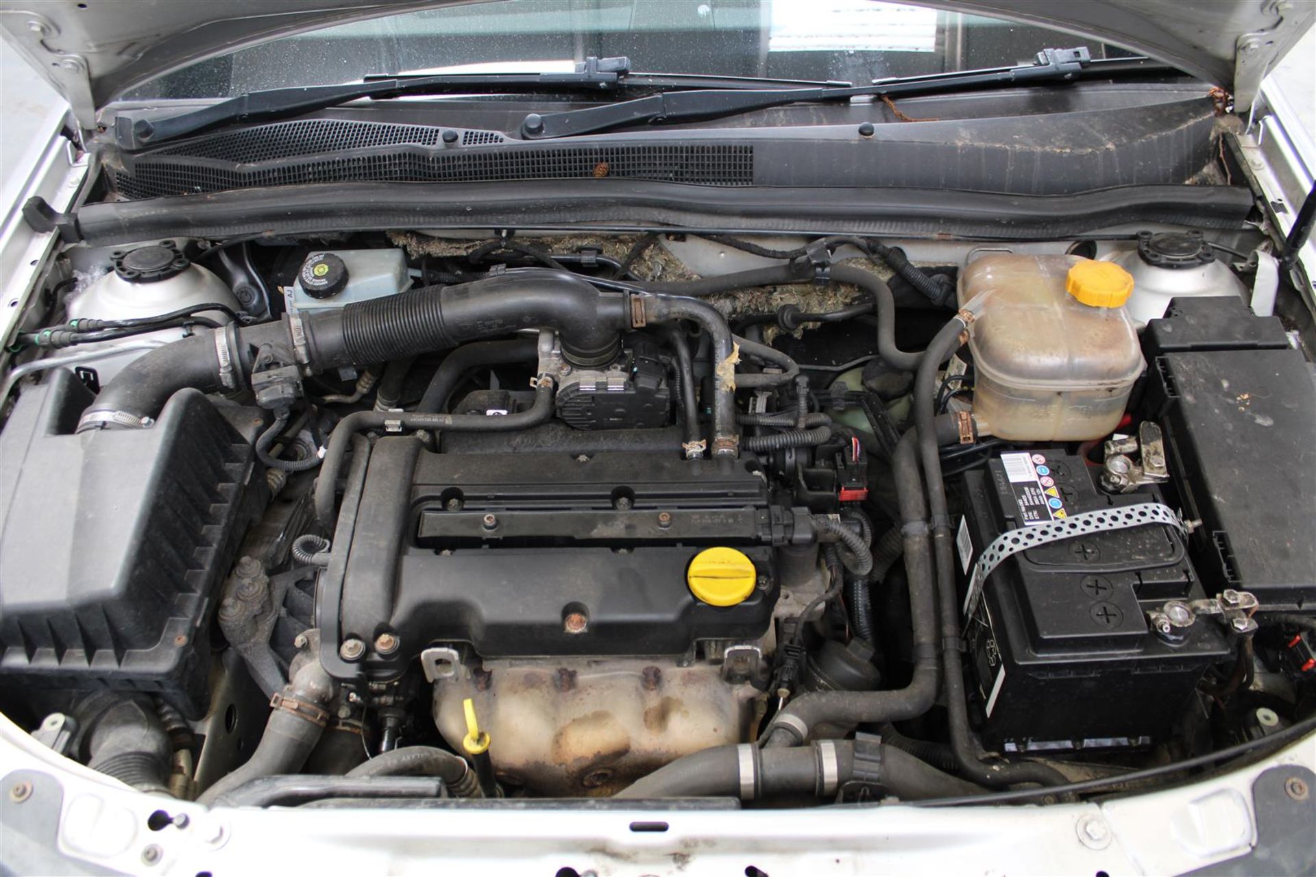 08 08 Vauxhall Astra SXI - Image 12 of 23