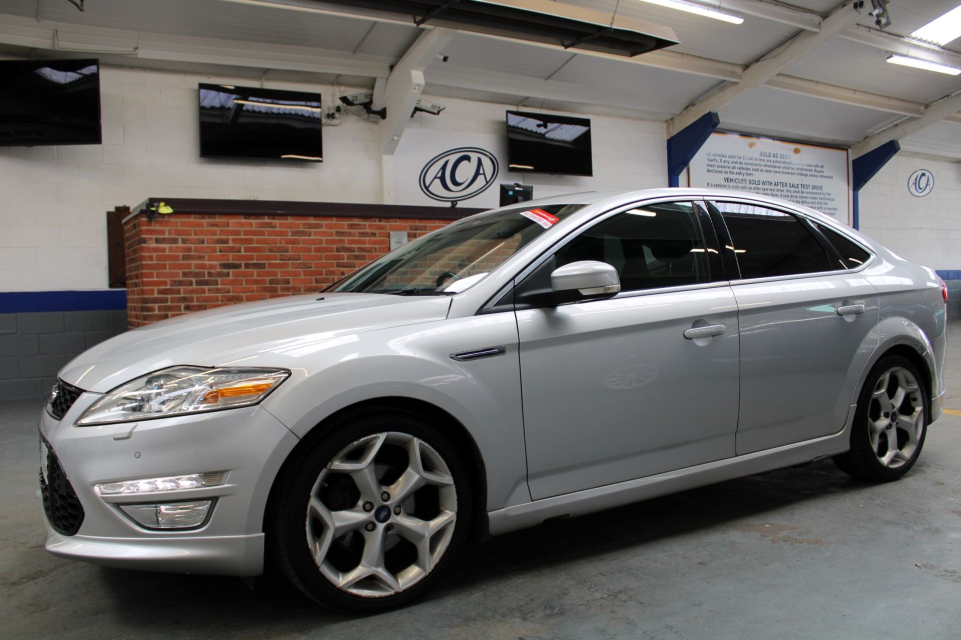 61 11 Ford Mondeo Titanium X Sport T