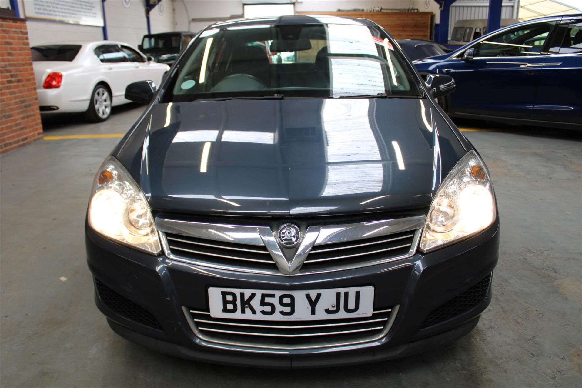 59 09 Vauxhall Astra Active - Image 2 of 27