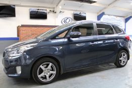 16 16 Kia Carens 2 CRDI ISG