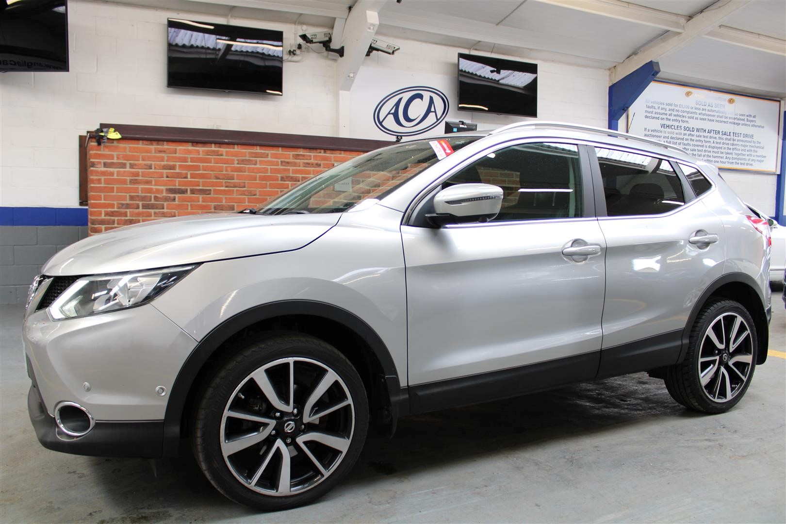 15 15 Nissan Qashqai Tekna DCI