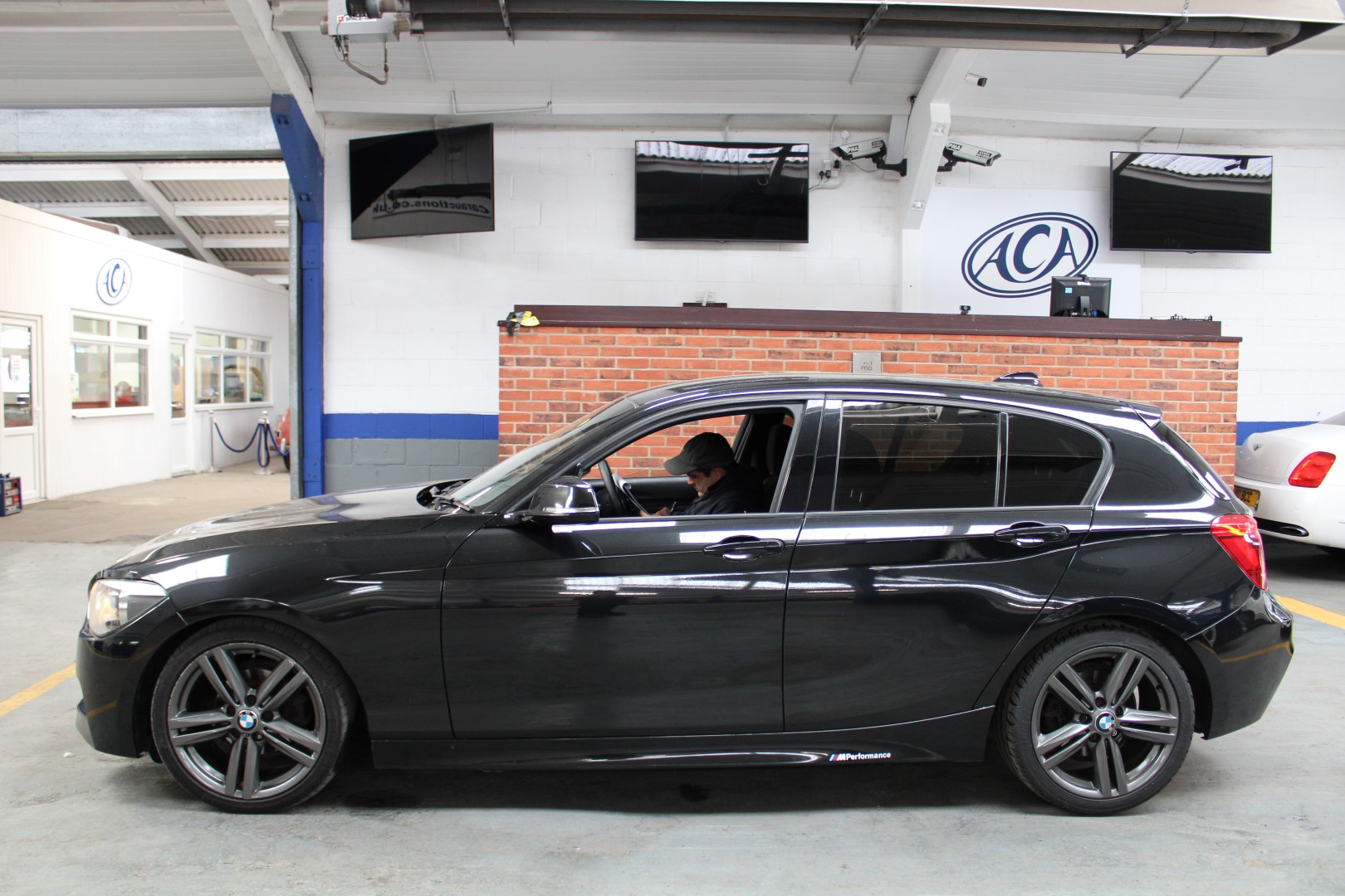 12 12 BMW 118D M Sport - Image 33 of 33