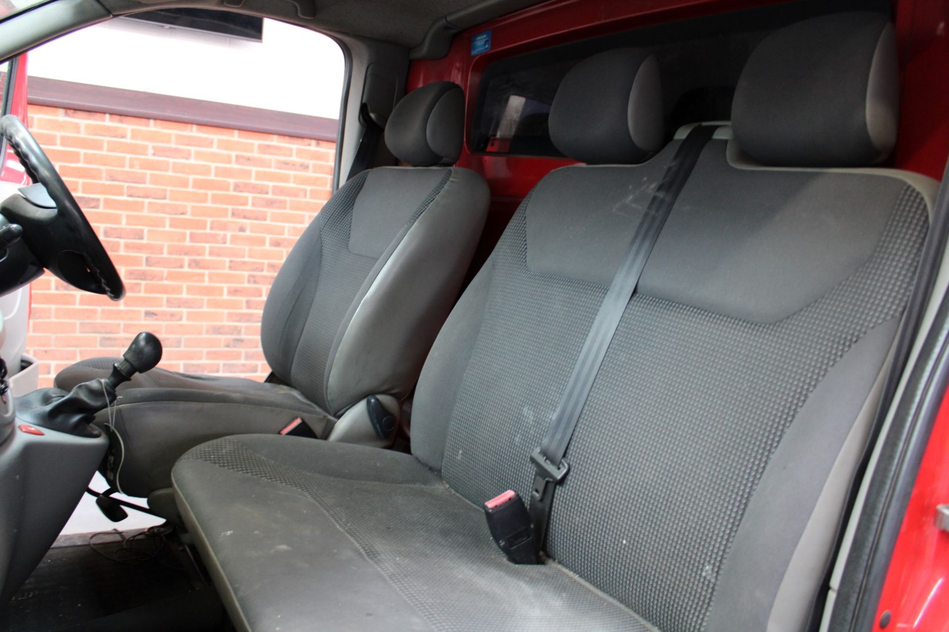 09 09 Vauxhall Vivaro 2700 CDTI SWB - Image 10 of 30