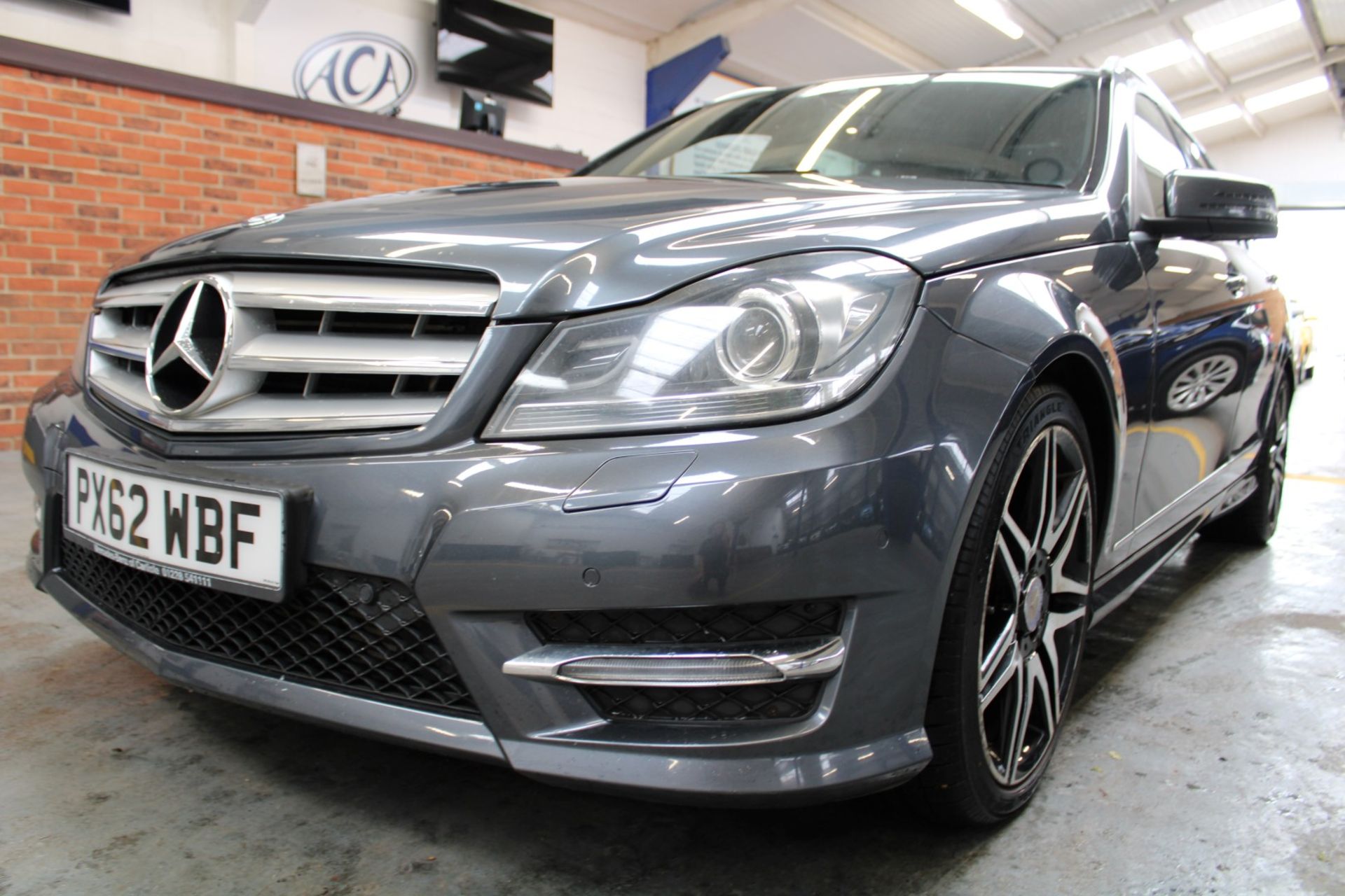 62 12 Mercedes C250 AMG Sport + CDI - Image 26 of 38