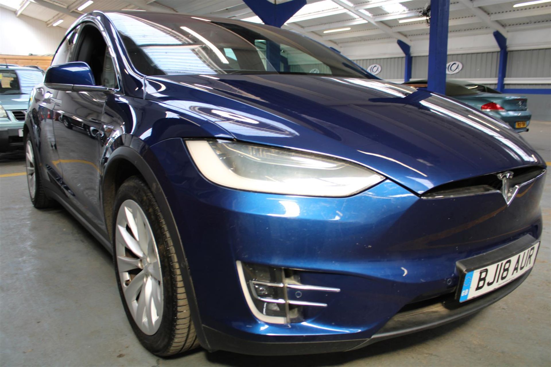 18 18 Tesla Model X 75D - Image 6 of 43