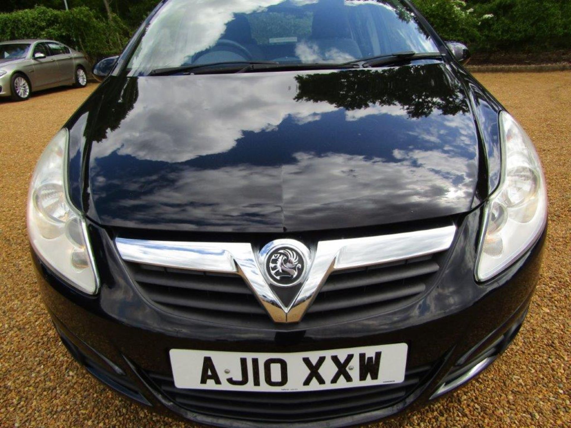 10 10 Vauxhall Corsa SE - Image 2 of 20
