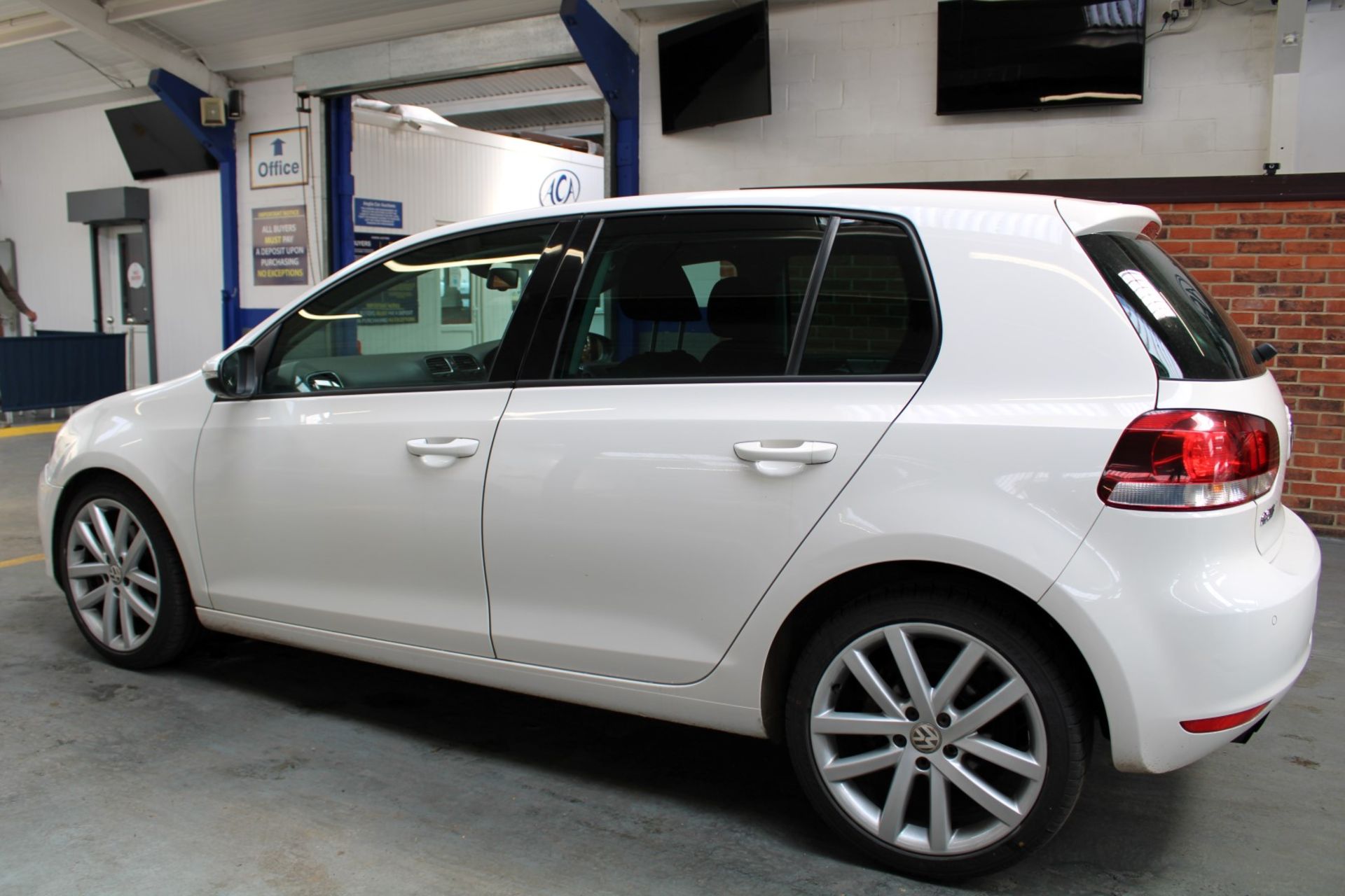 59 09 VW Golf GT TSI - Image 35 of 36