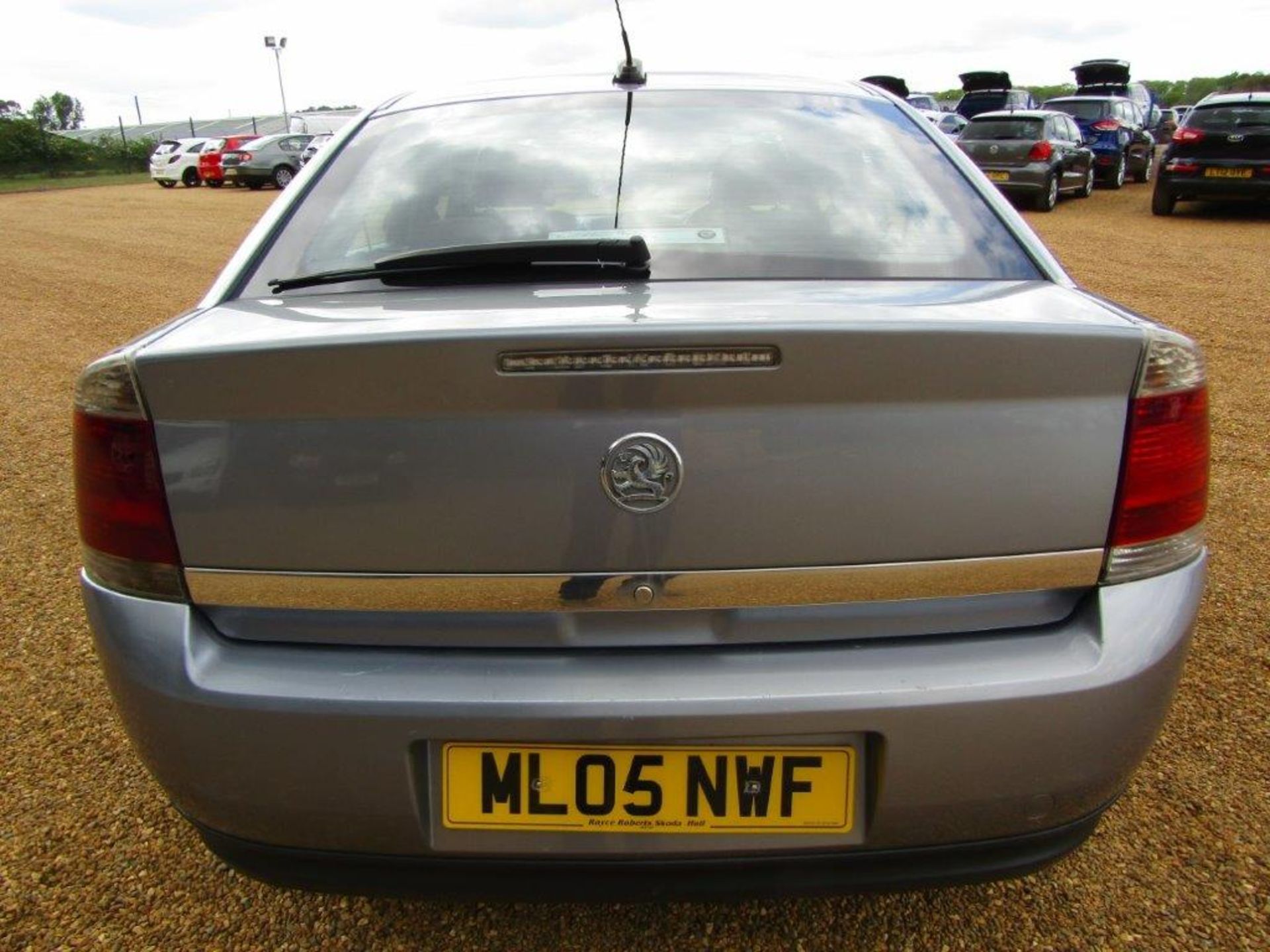 05 05 Vauxhall Vectra Design DTI - Image 15 of 16