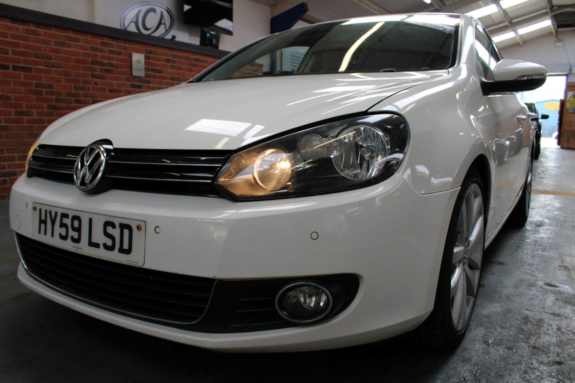 59 09 VW Golf GT TSI - Image 4 of 36