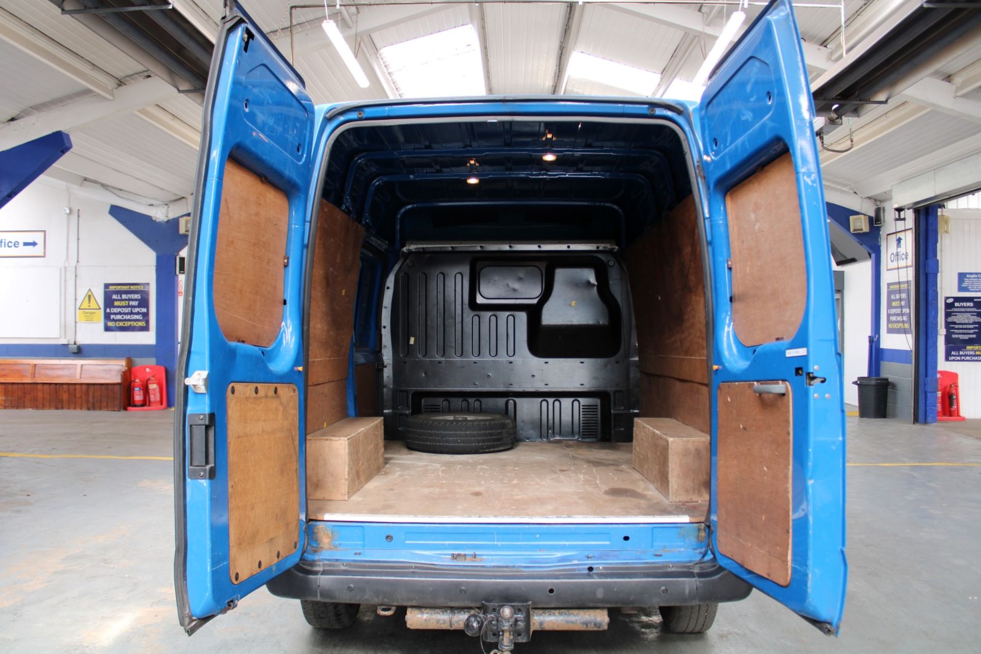 56 06 Ford Transit 100 T330S RWD - Image 29 of 34