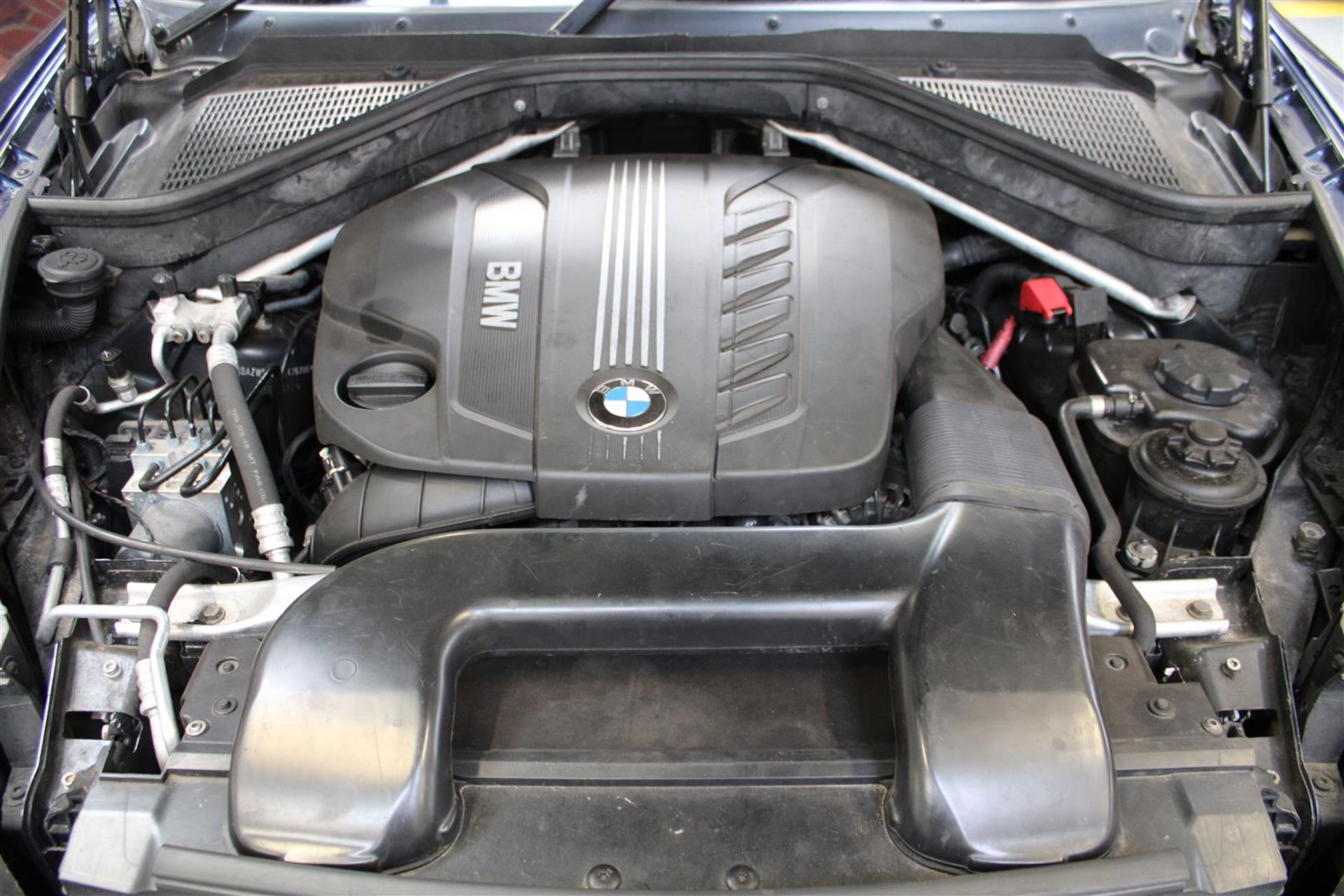 60 10 BMW X5 XDrive40D M Sport - Image 7 of 35