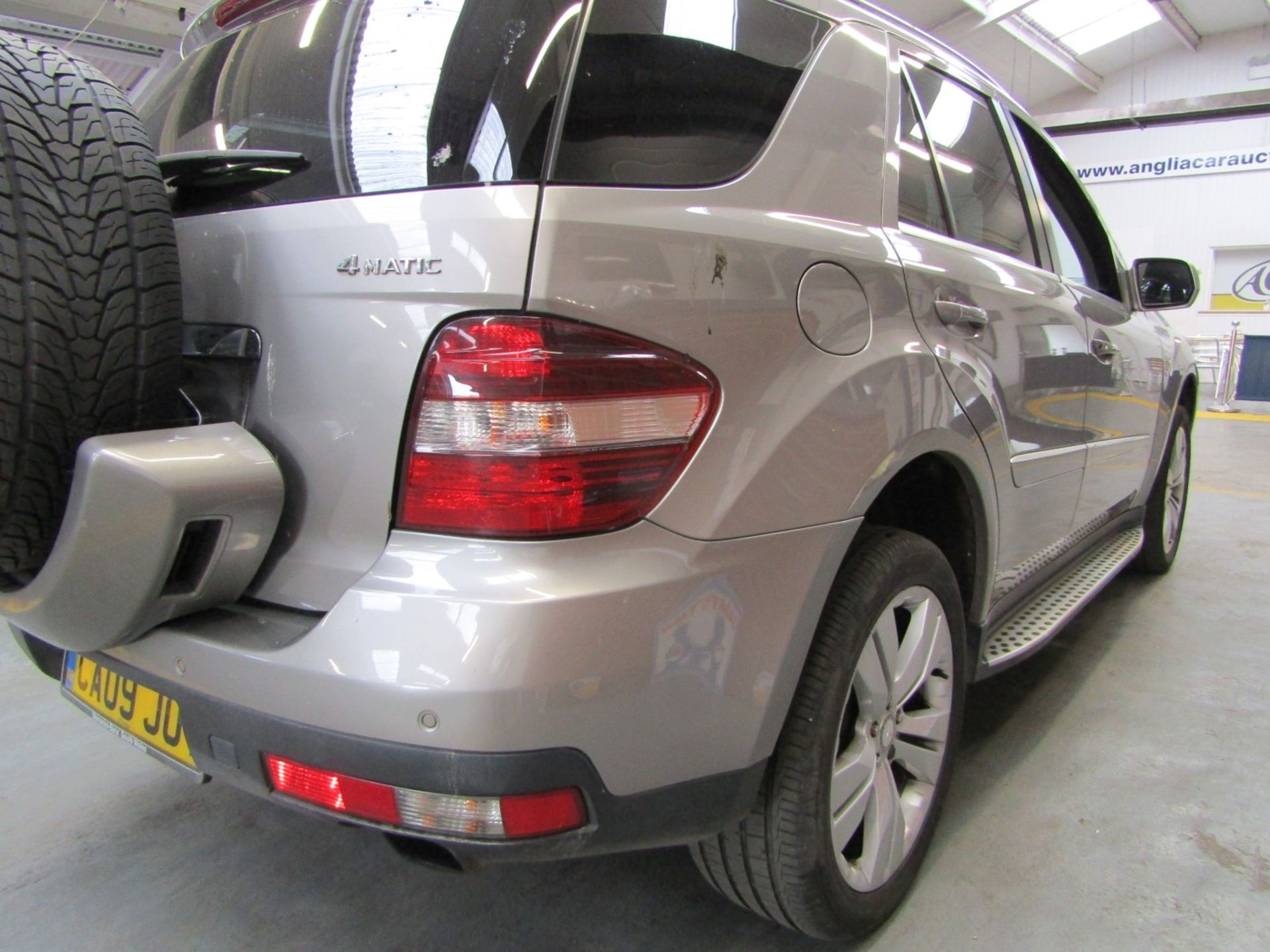 09 09 Mercedes ML280CDI Sport Auto - Image 12 of 15