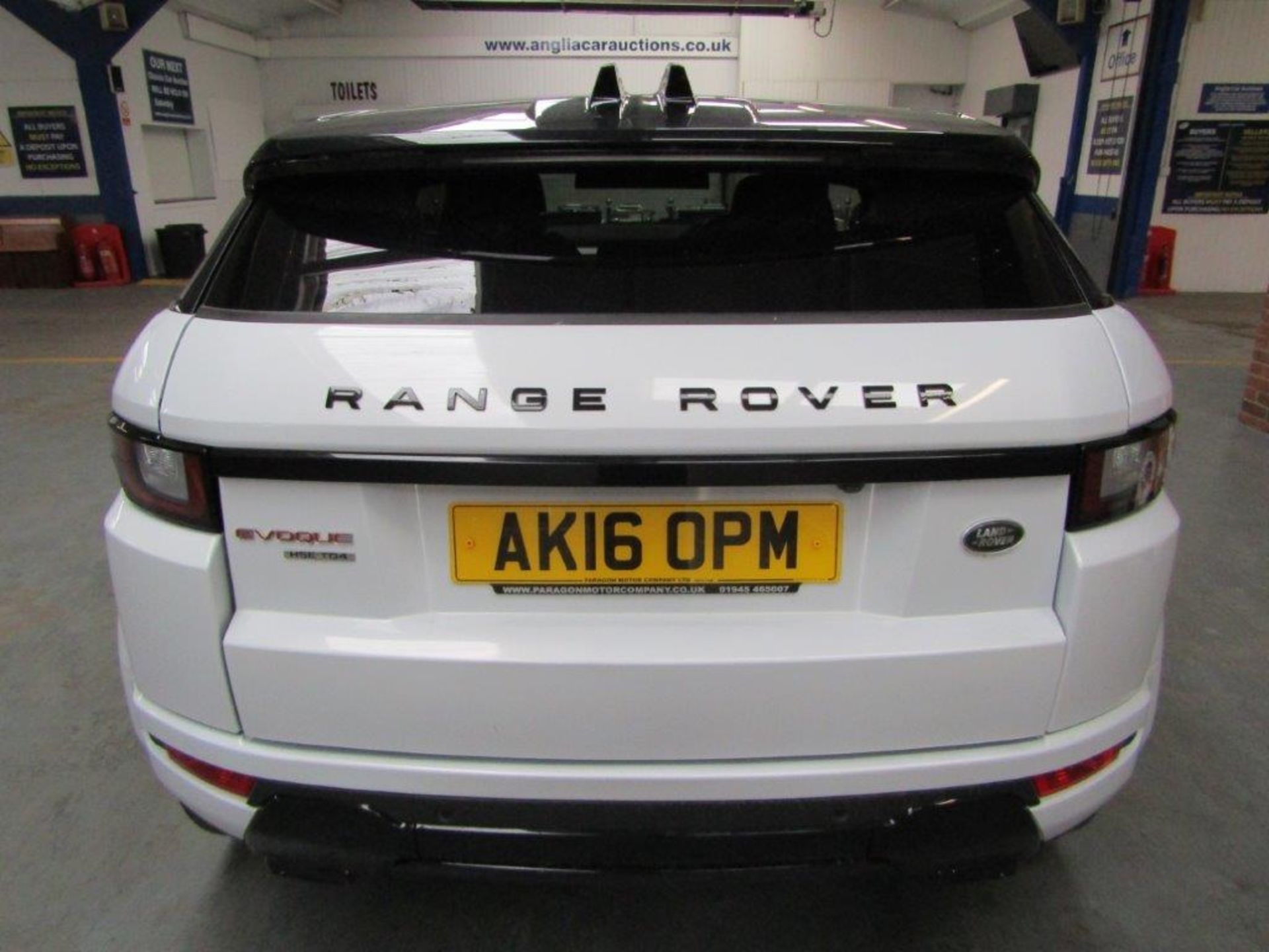 16 16 Range Rover Evoque HSE Dyn - Image 32 of 33