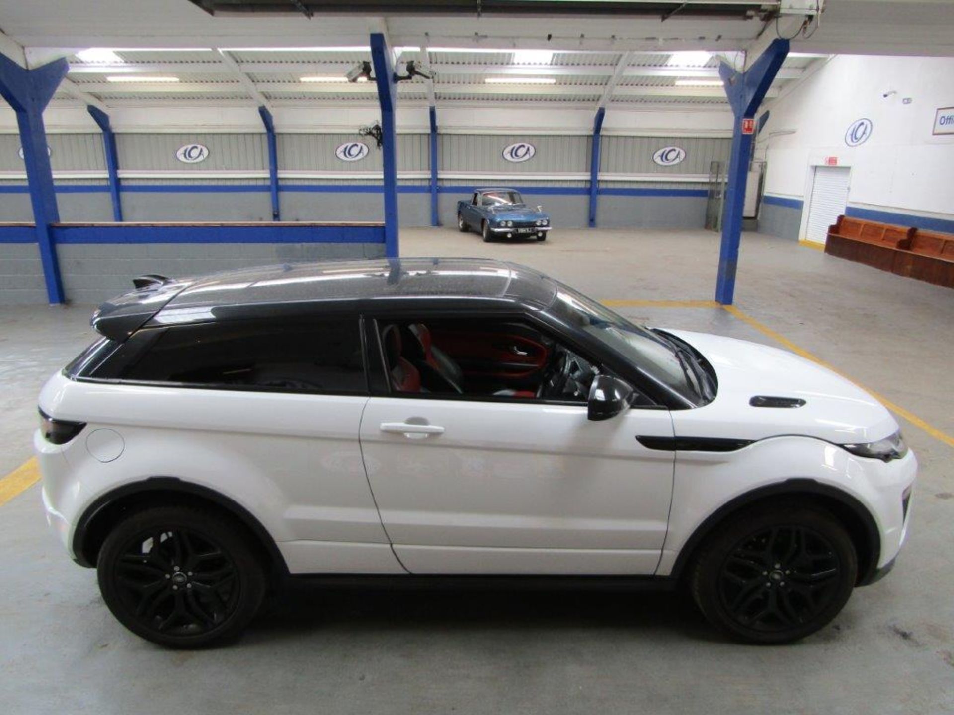 16 16 Range Rover Evoque HSE Dyn - Image 16 of 33