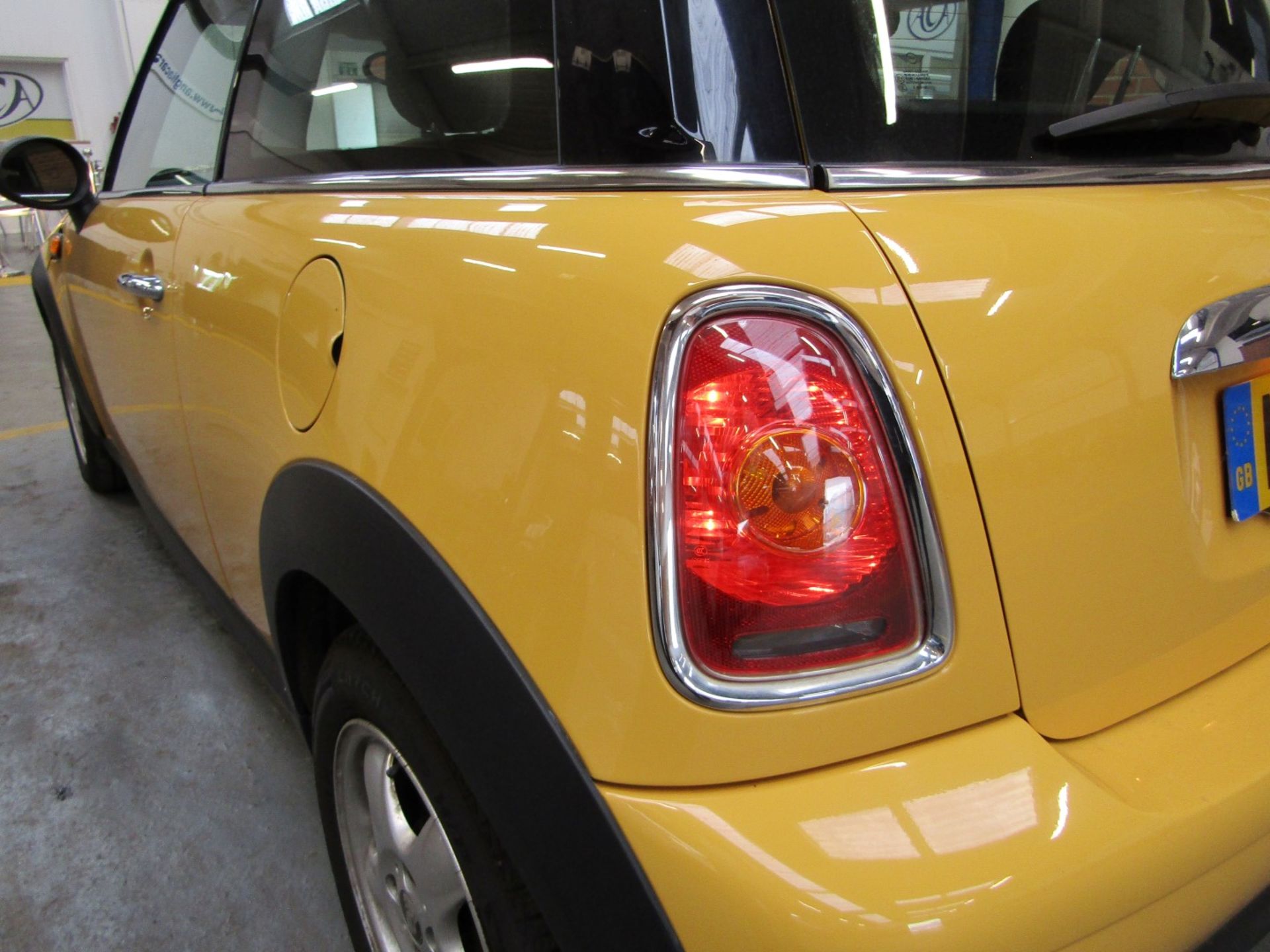 59 09 Mini Cooper - Image 7 of 19