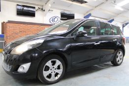 12 61 Renault G/Scenic DYN Auto