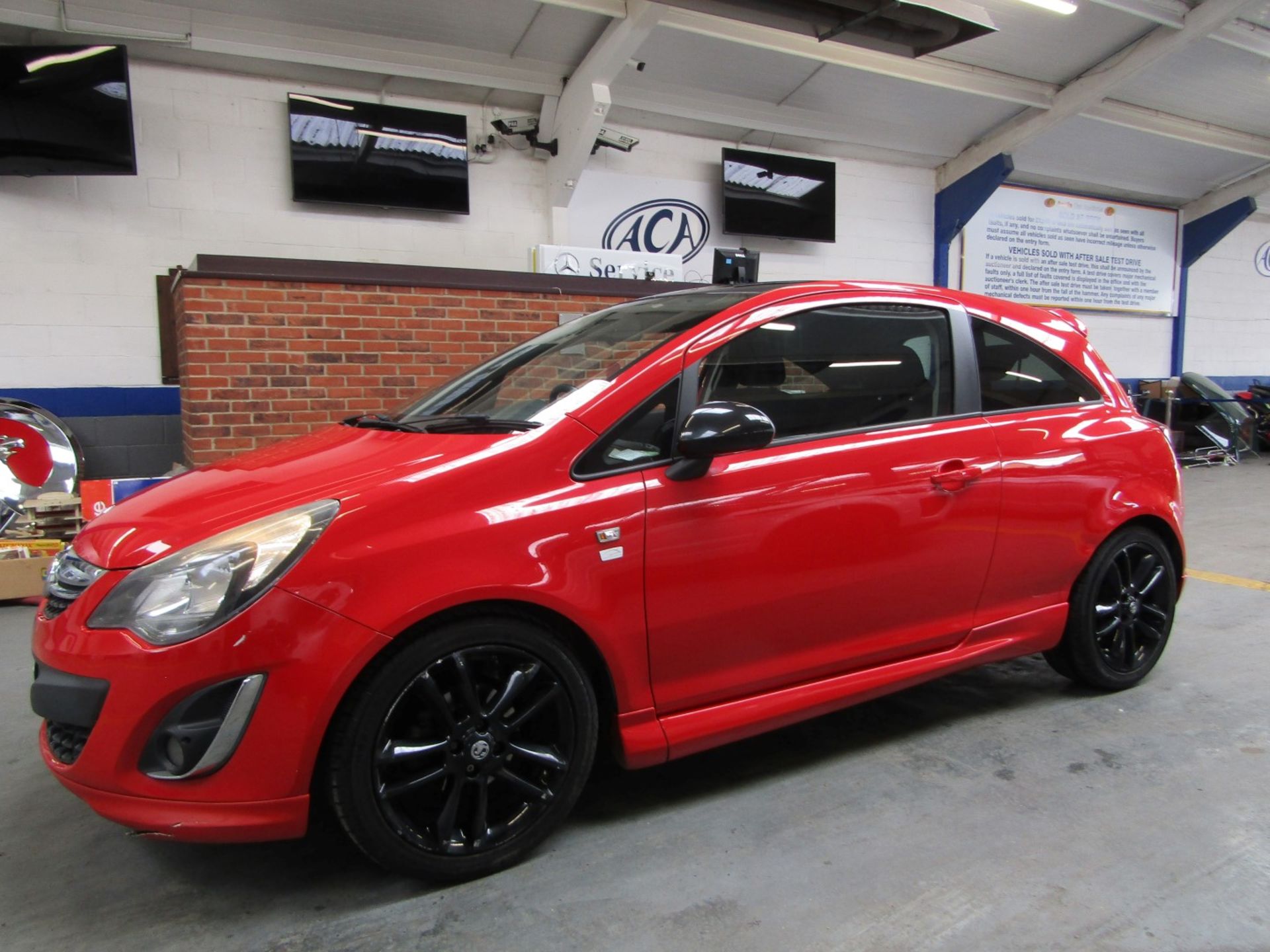 14 14 Vauxhall Corsa Limited Edition