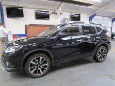 15 15 Nissan X-Trail Tekna DCI CVT