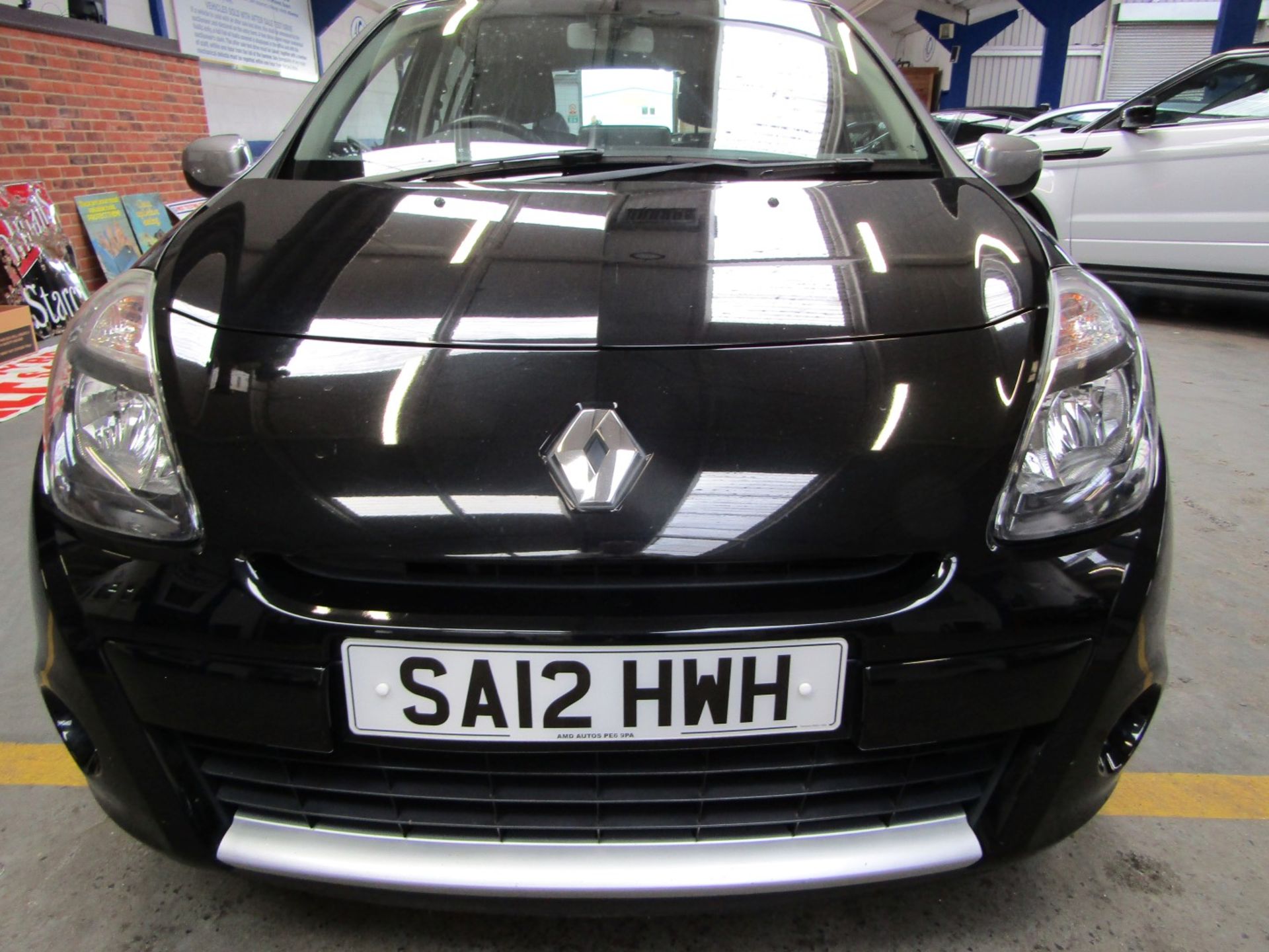 12 12 Renault Clio Dyn Tomtom - Image 2 of 19