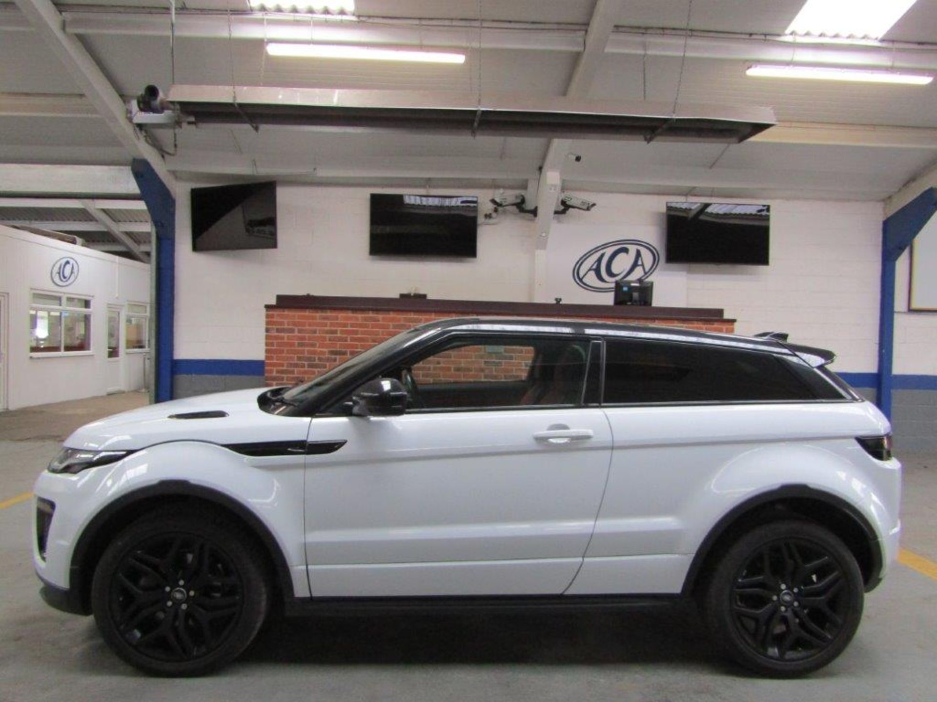 16 16 Range Rover Evoque HSE Dyn - Image 33 of 33