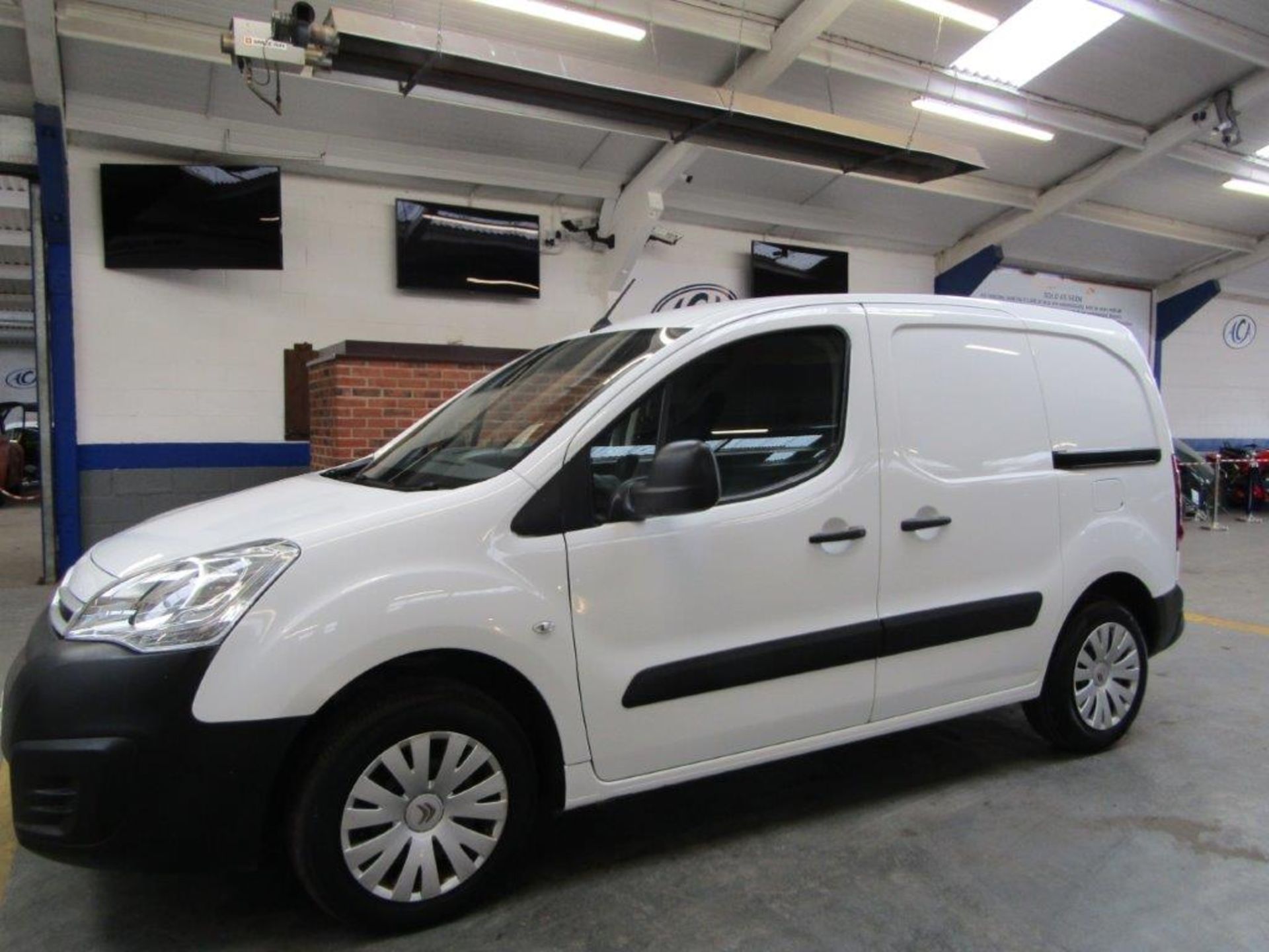 16 16 Citroen Berlingo 625